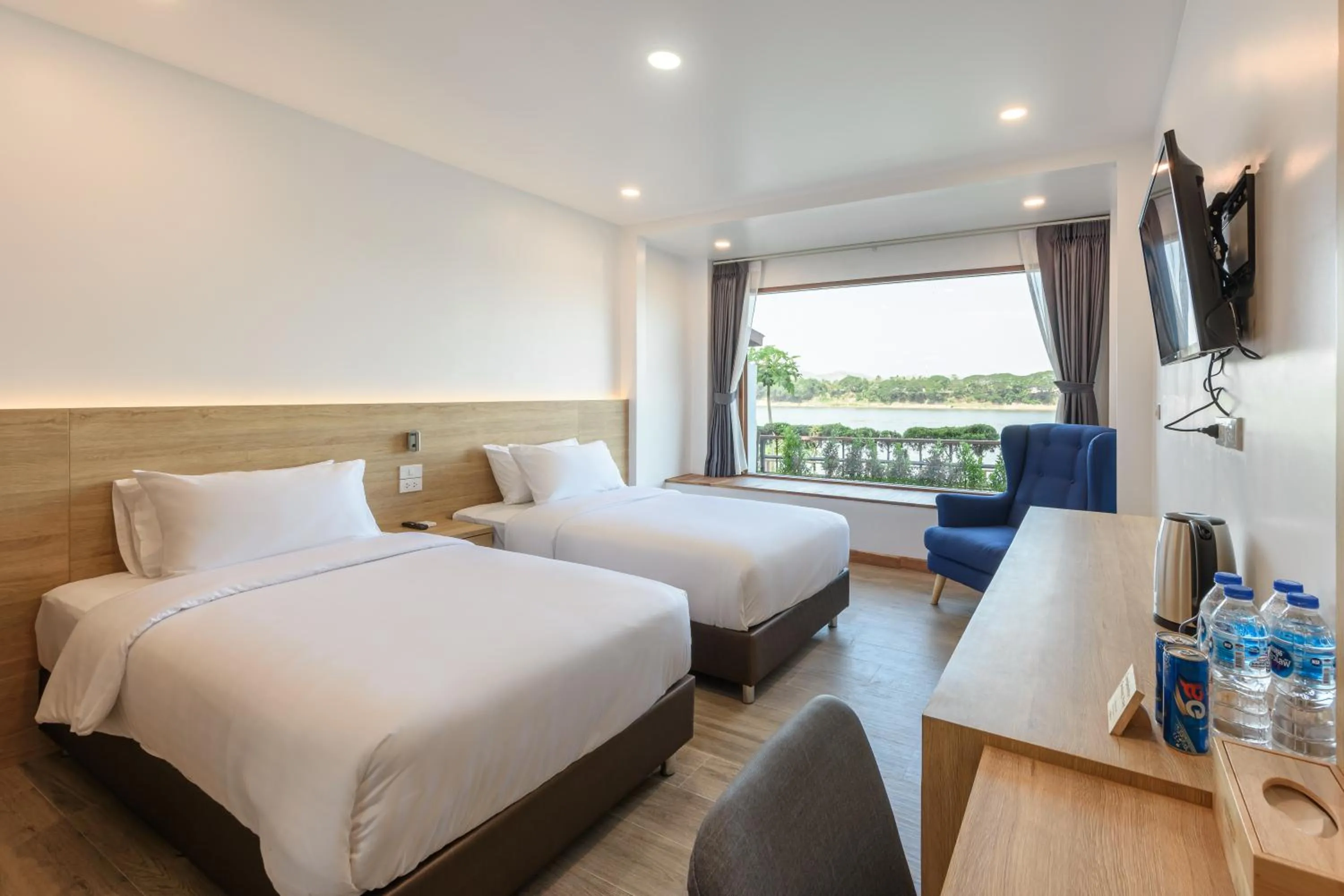 Bed in Chiangkhan River Walk Hotel