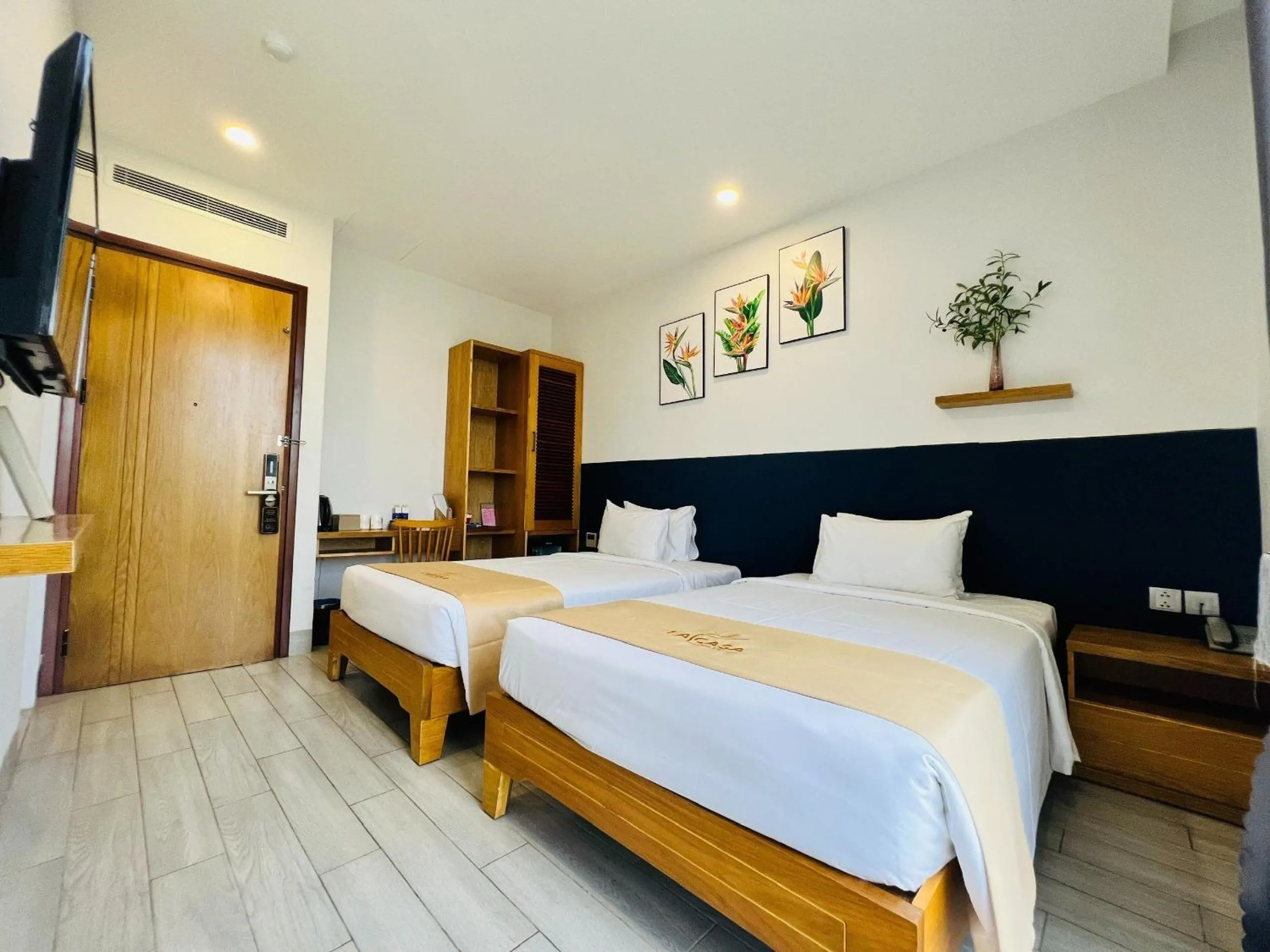 Bed in La Casa Tuy Hòa