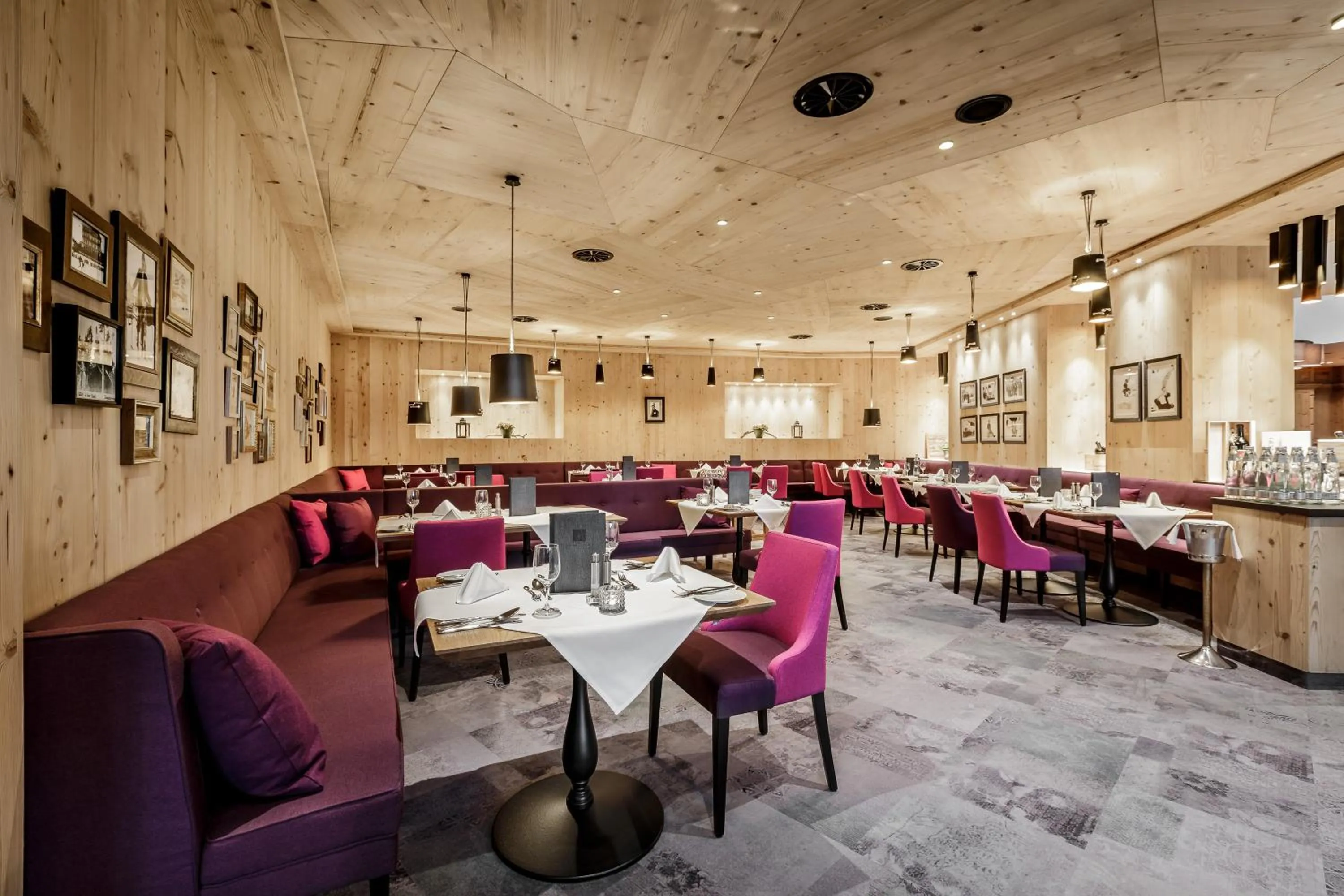 Restaurant/places to eat in Krumers Alpin – Your Mountain Oasis