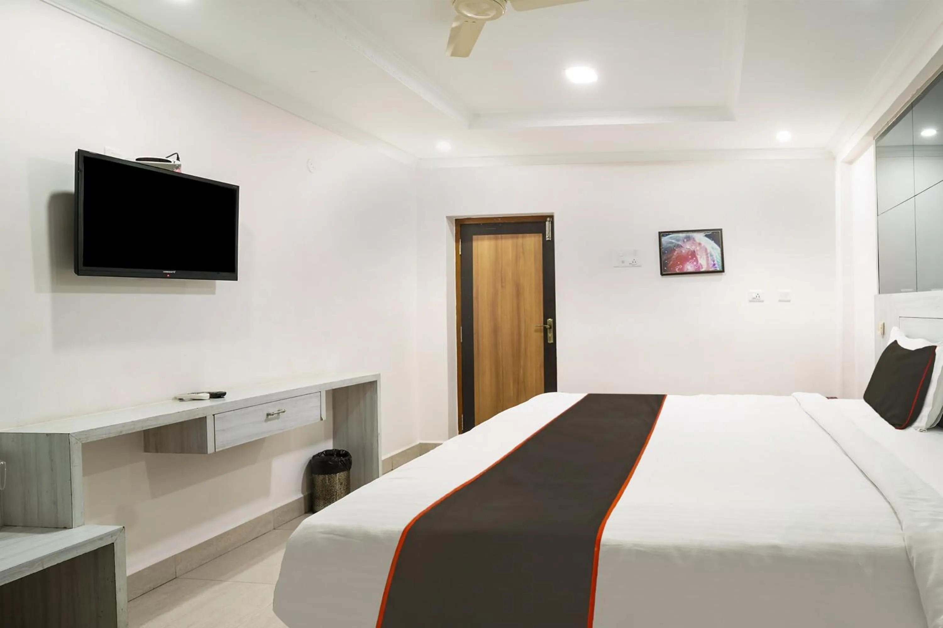 Bedroom, TV/Entertainment Center in Collection O Avm Castle