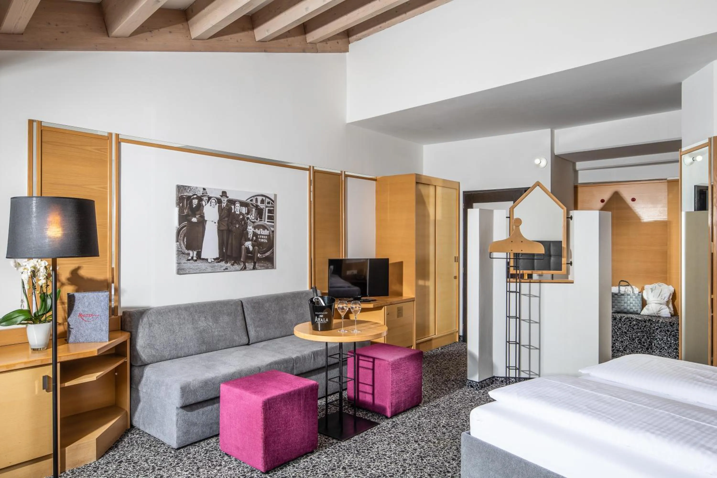 Photo of the whole room, Bed in Geniesserhotel Rauter