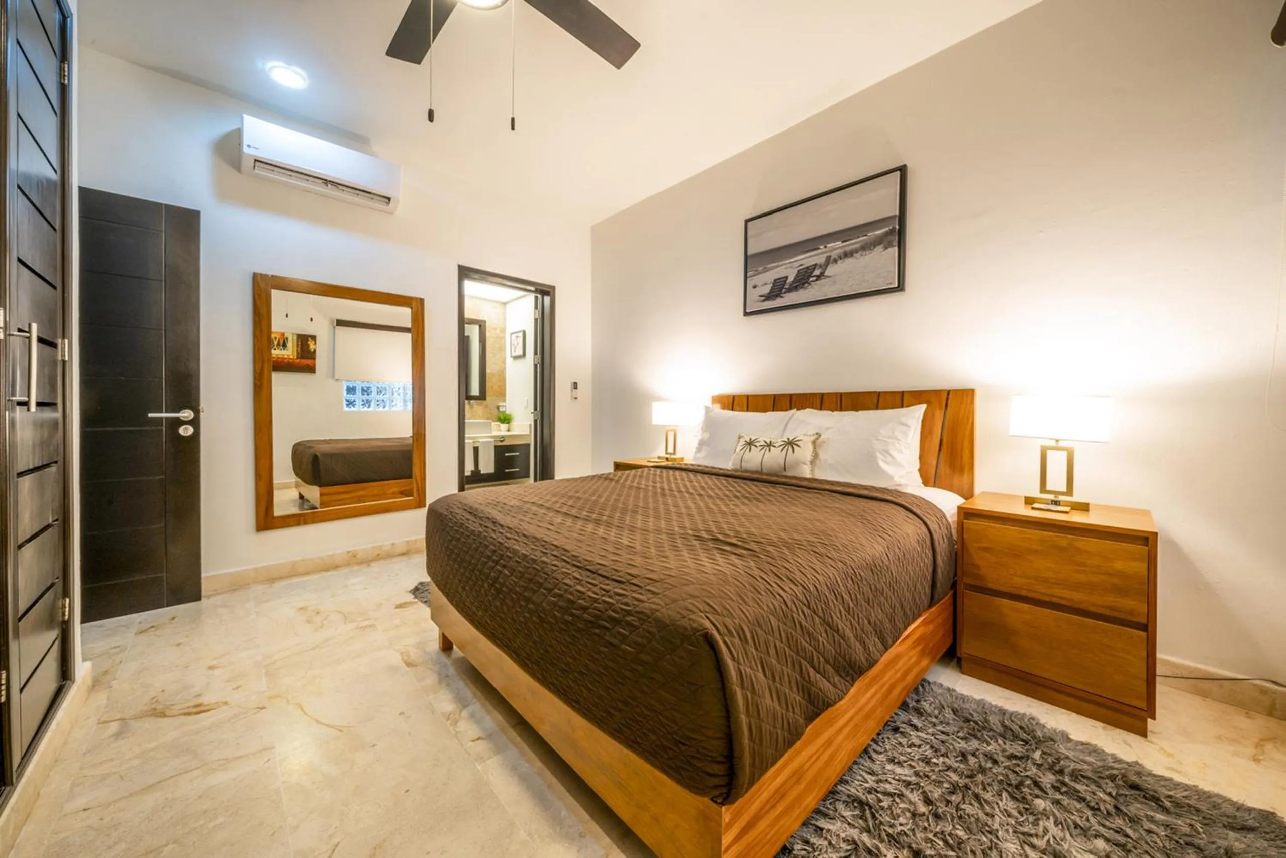 Bed in Condo Surf 405 - Luxury Oceanview Beachfront 3 BR with Gym - At El Faro Condos