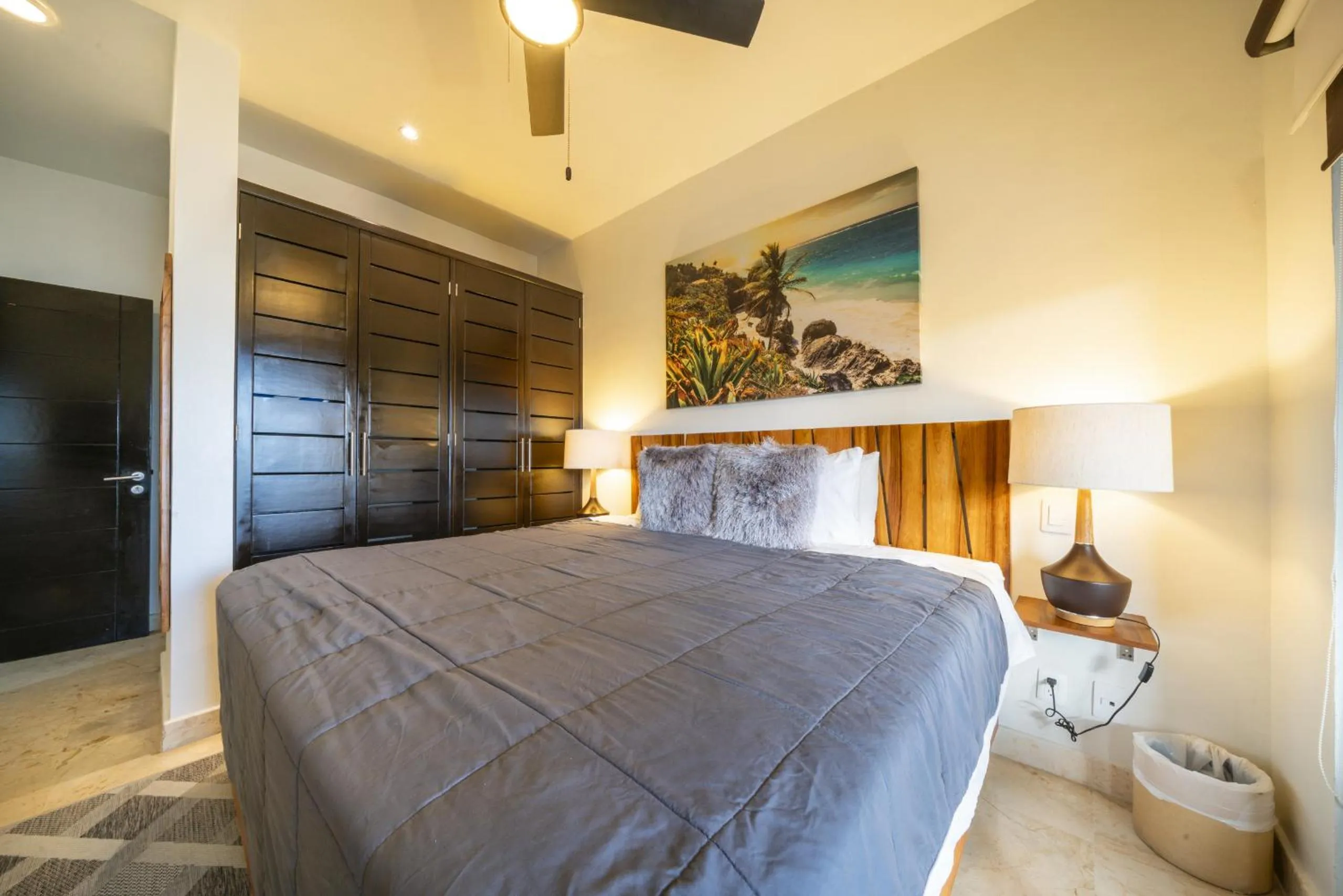 Bed in Condo Surf 405 - Luxury Oceanview Beachfront 3 BR with Gym - At El Faro Condos