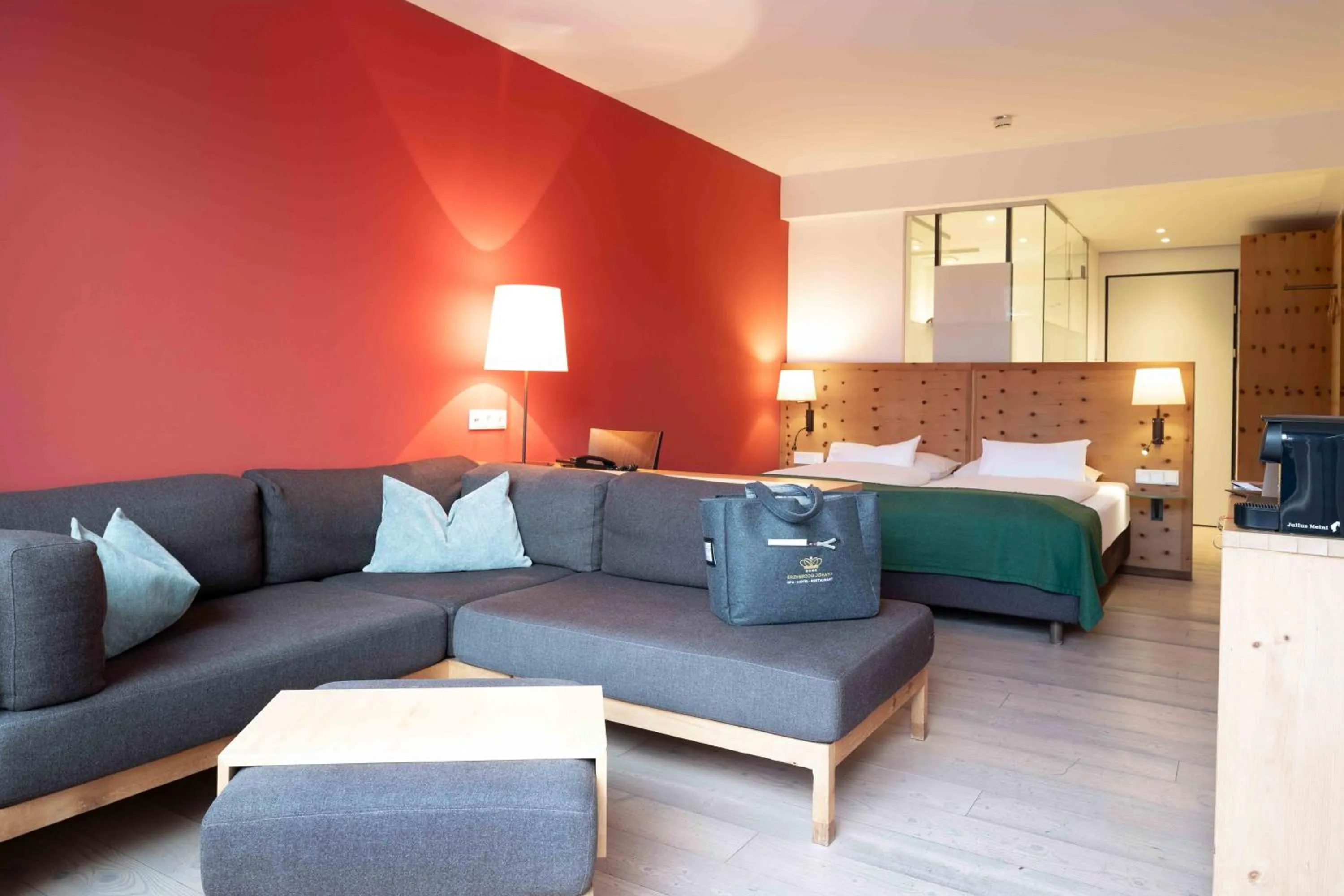 Photo of the whole room, Bed in SPA Hotel Erzherzog Johann