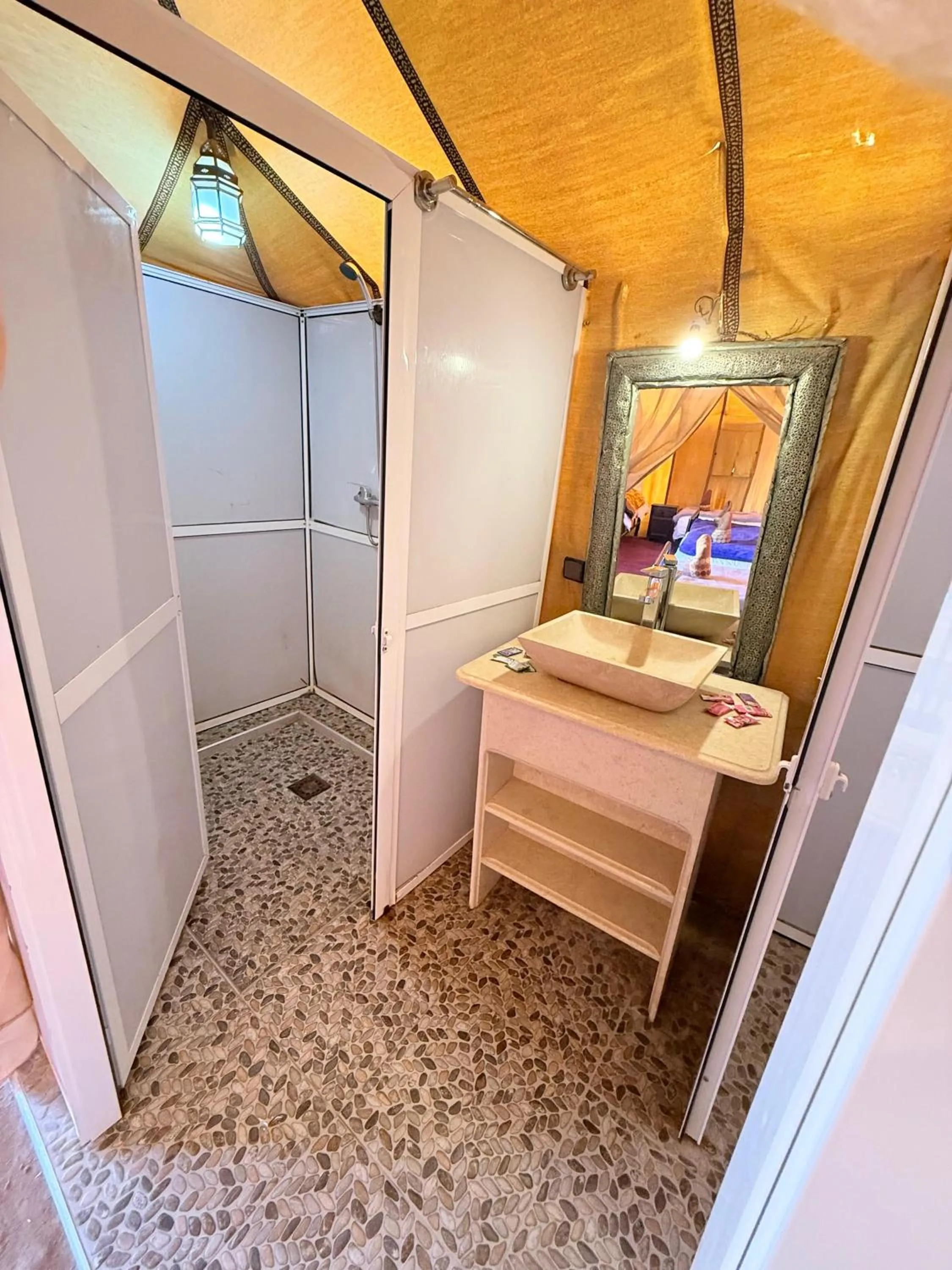 Bed in Desert Romantic Camp