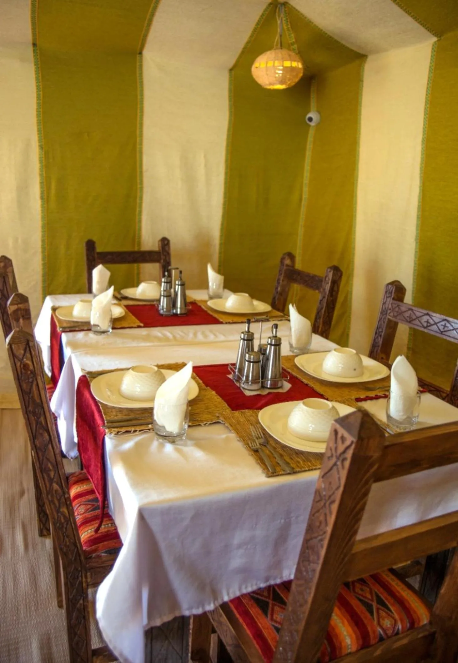 Restaurant/places to eat in Desert Romantic Camp