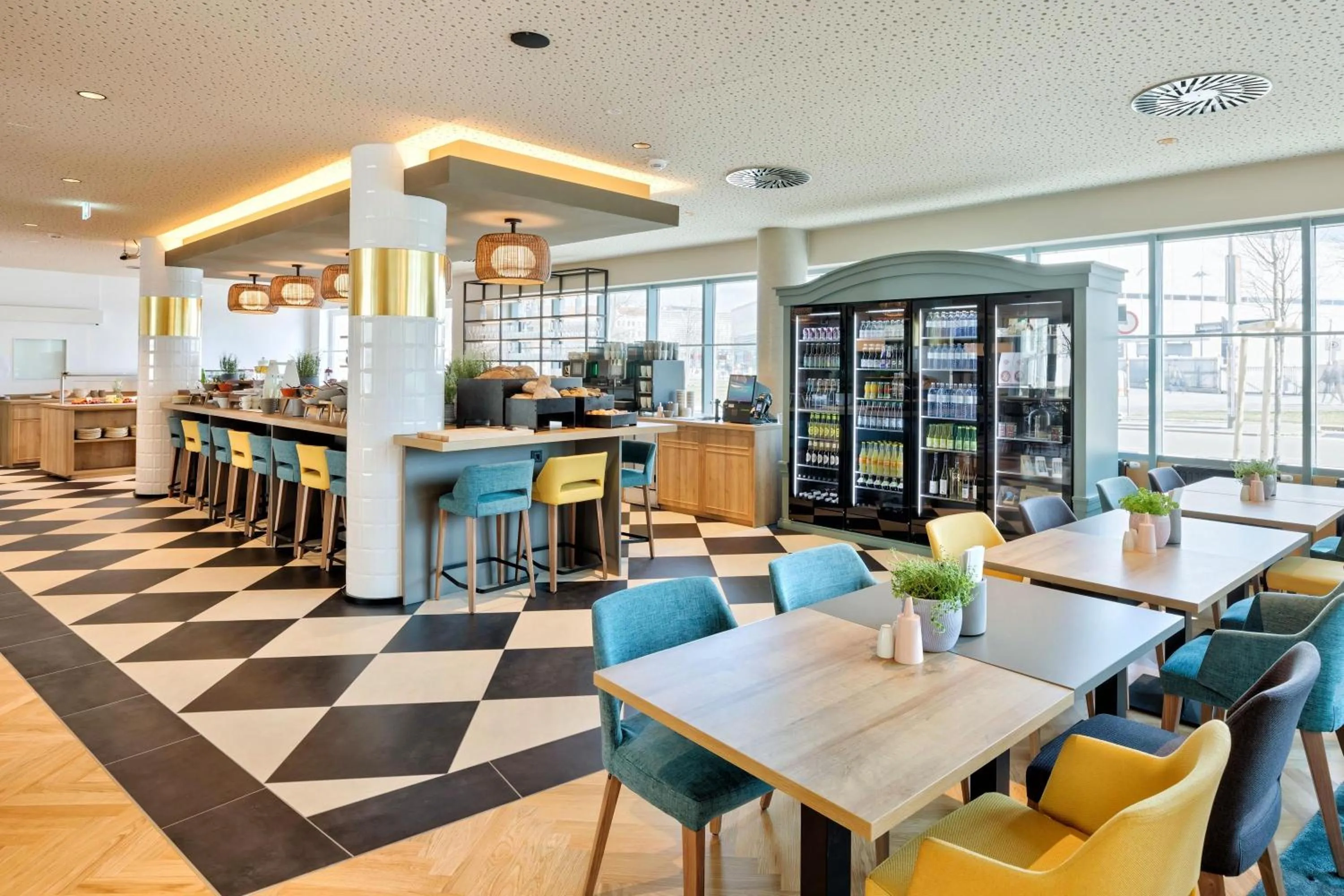 Lounge or bar in Spark by Hilton Vienna Messe Prater