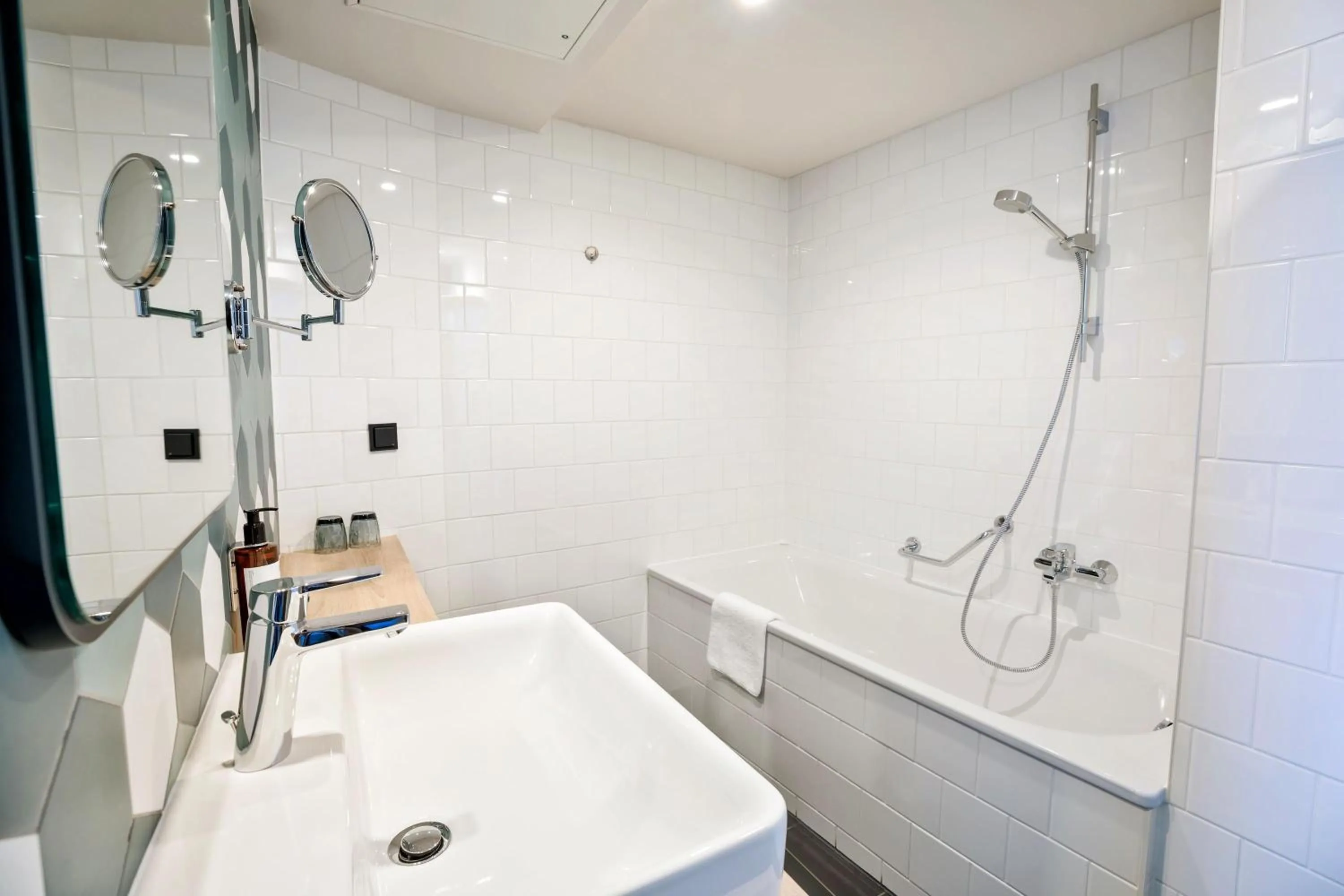 Bathroom in Spark by Hilton Vienna Messe Prater