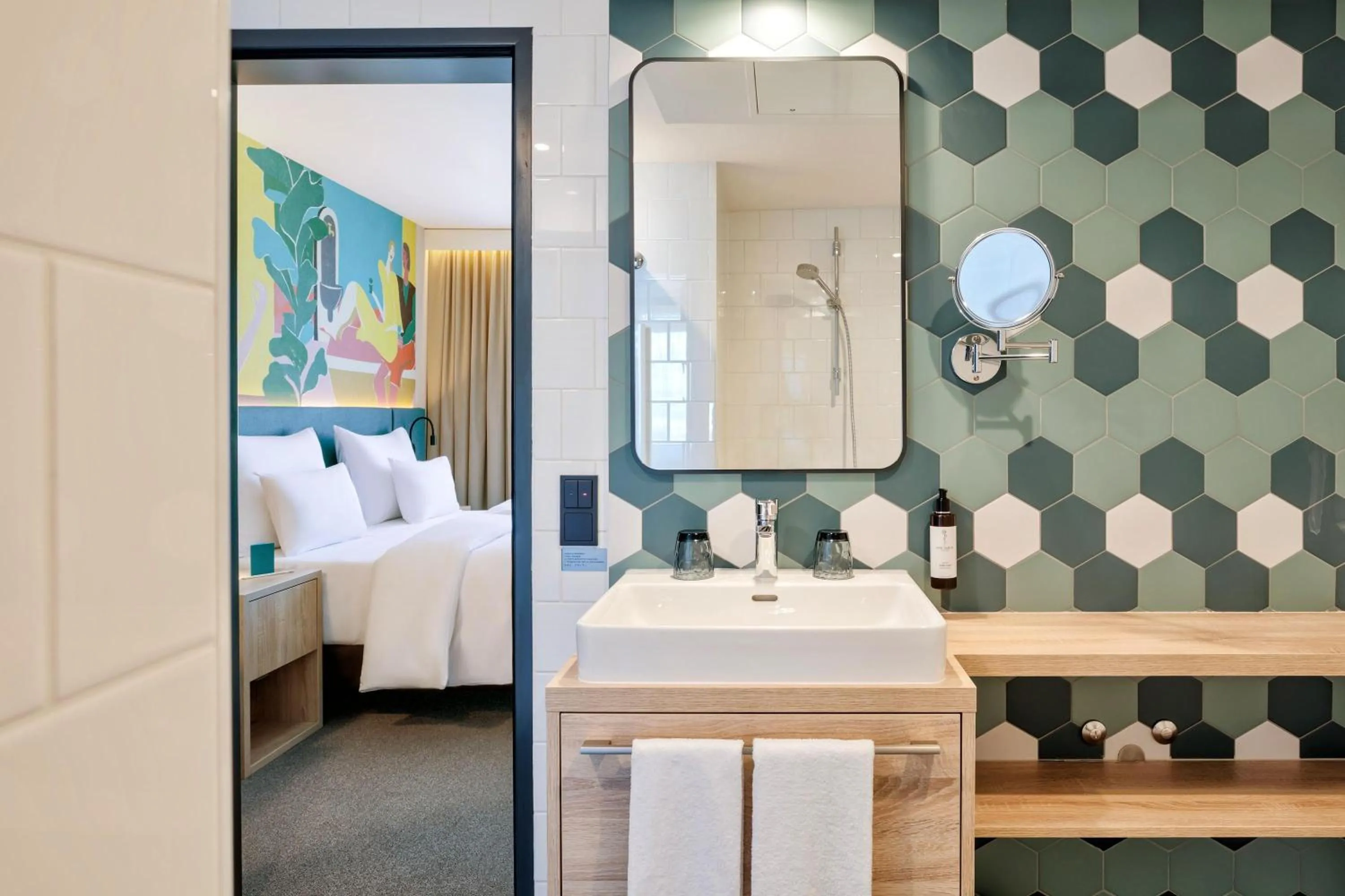 Bathroom, Bed in Spark by Hilton Vienna Messe Prater