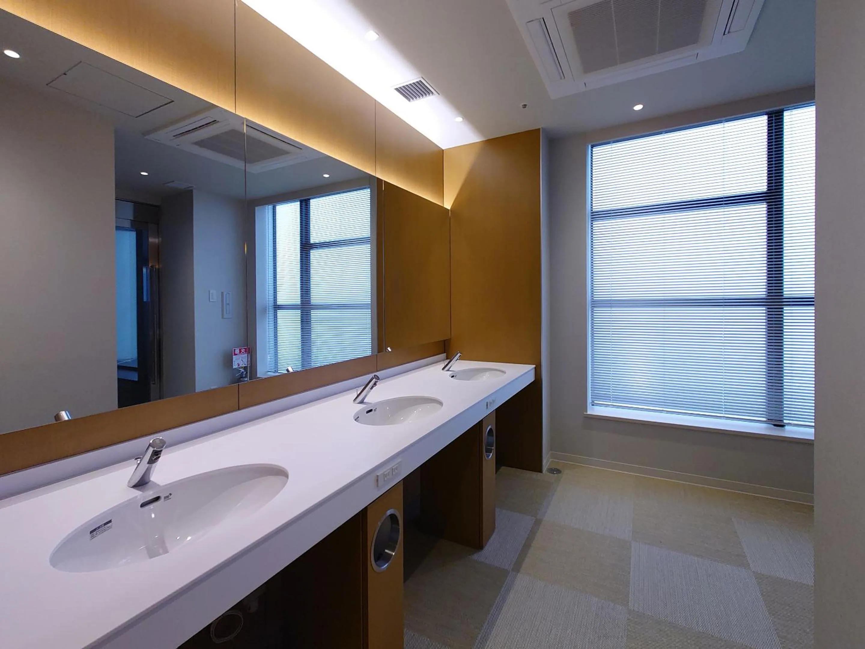 Area and facilities in Granbell Hotel Osaka