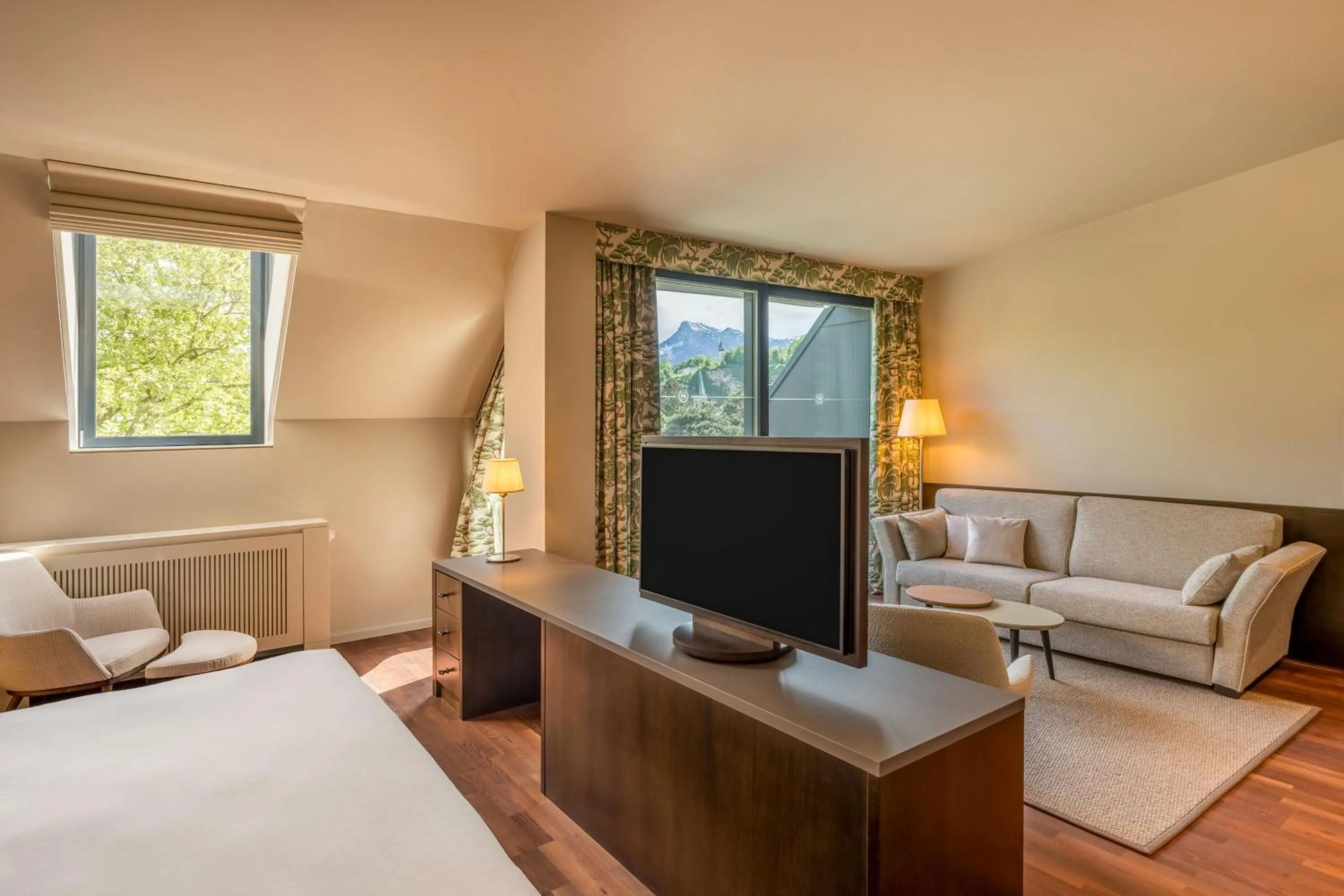 Bedroom, Bed in Sheraton Grand Salzburg