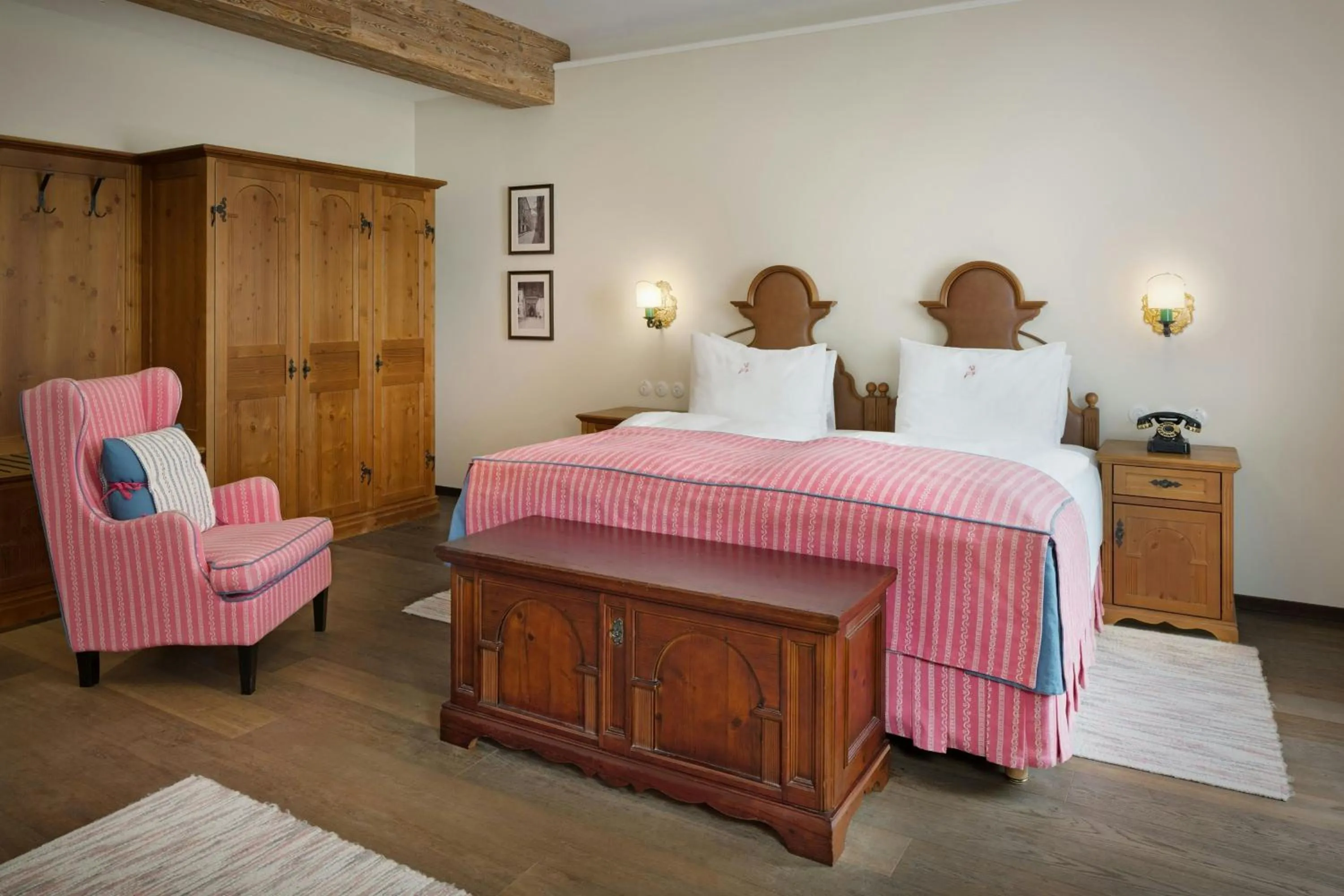 Photo of the whole room, Bed in Hotel Goldener Hirsch, A Luxury Collection Hotel, Salzburg