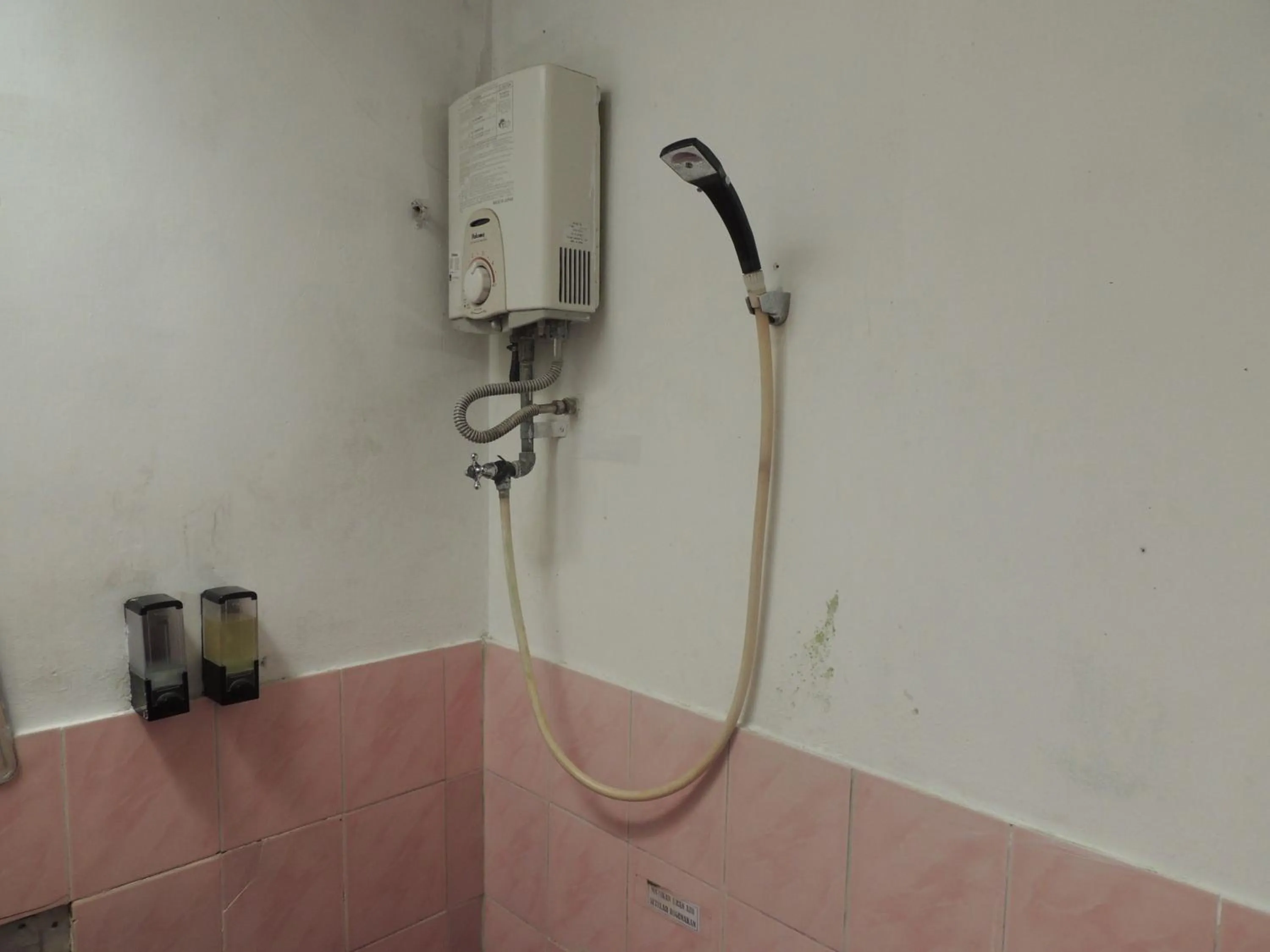 Bathroom in Resort Agrowisata Perkebunan Tambi