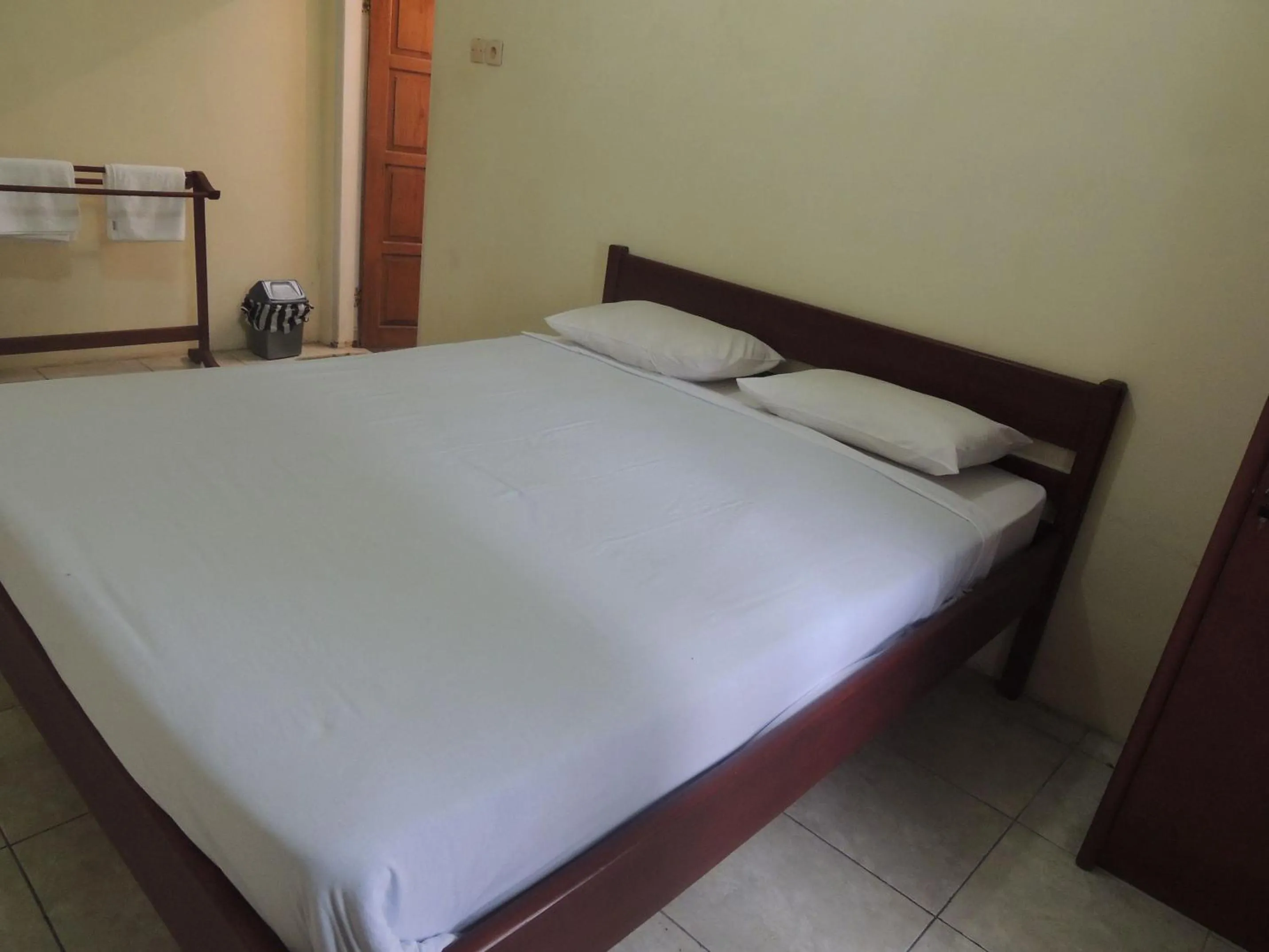 Photo of the whole room in Resort Agrowisata Perkebunan Tambi