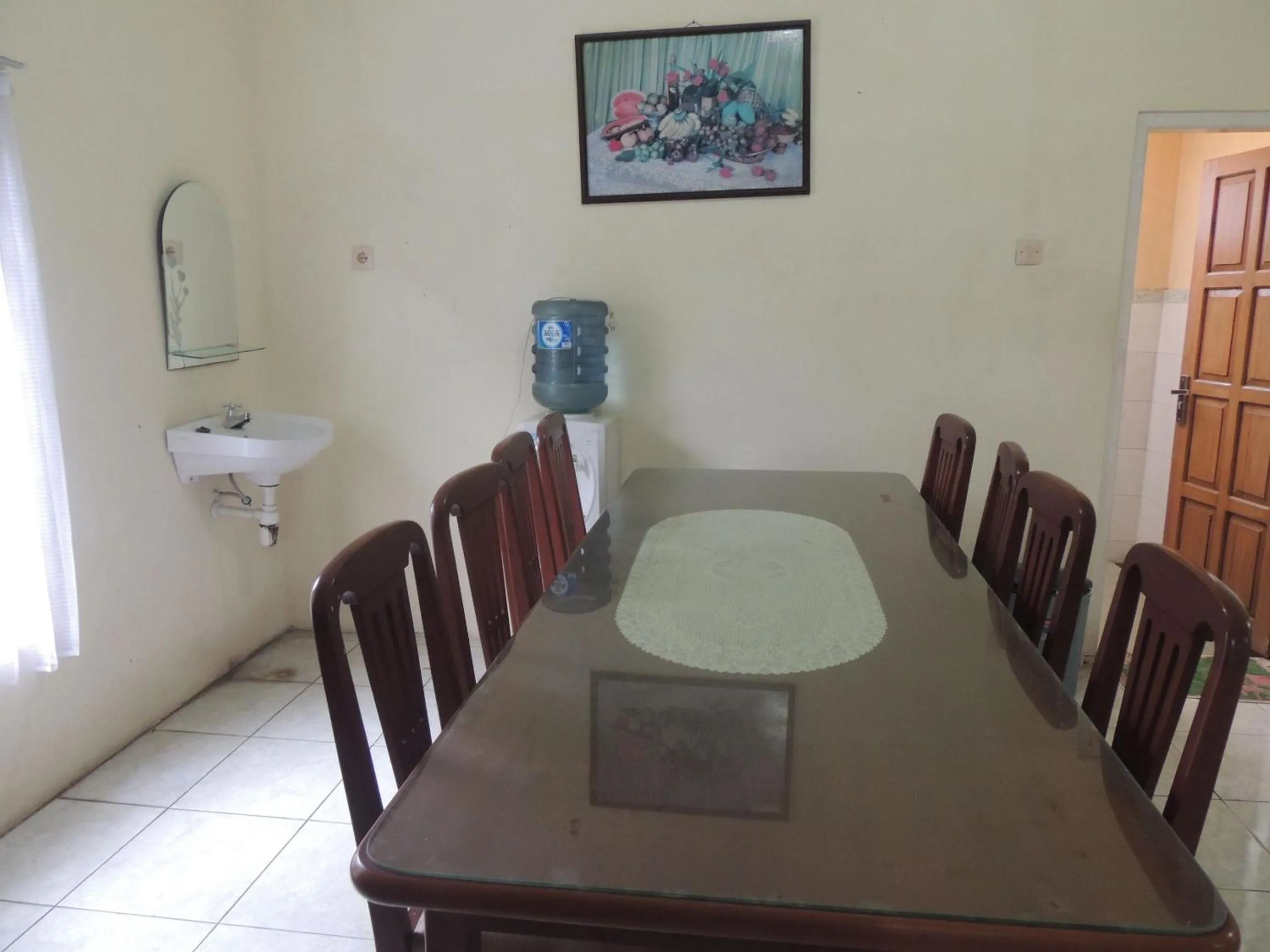 Dining area in Resort Agrowisata Perkebunan Tambi