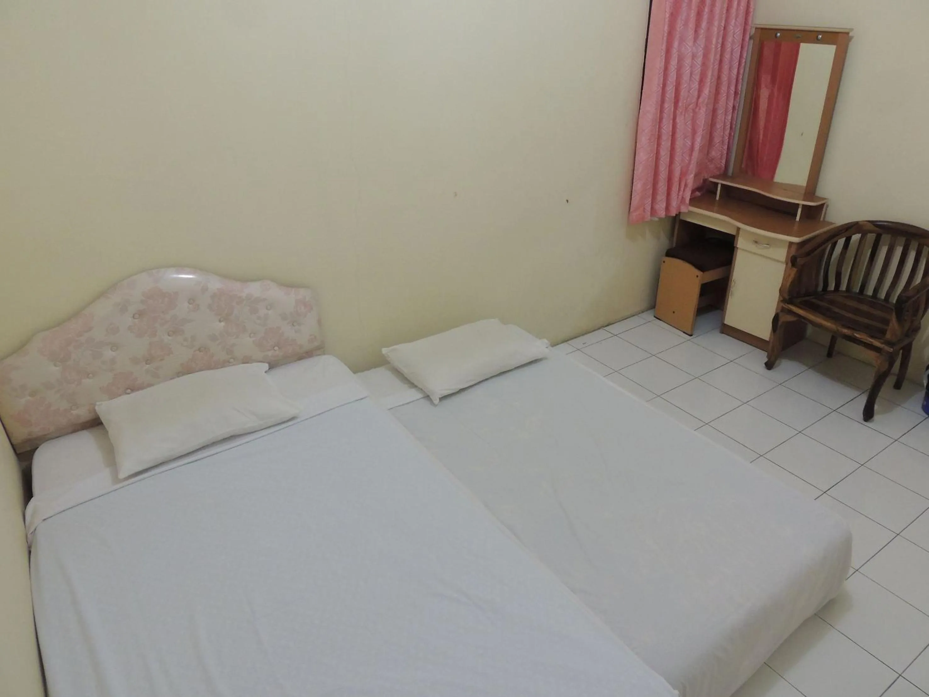 Photo of the whole room in Resort Agrowisata Perkebunan Tambi