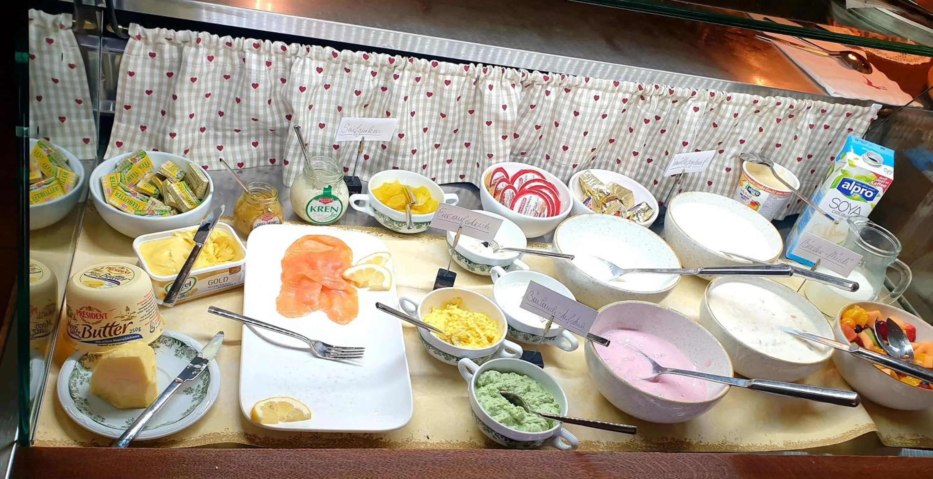 Buffet breakfast in Hotel Schlair