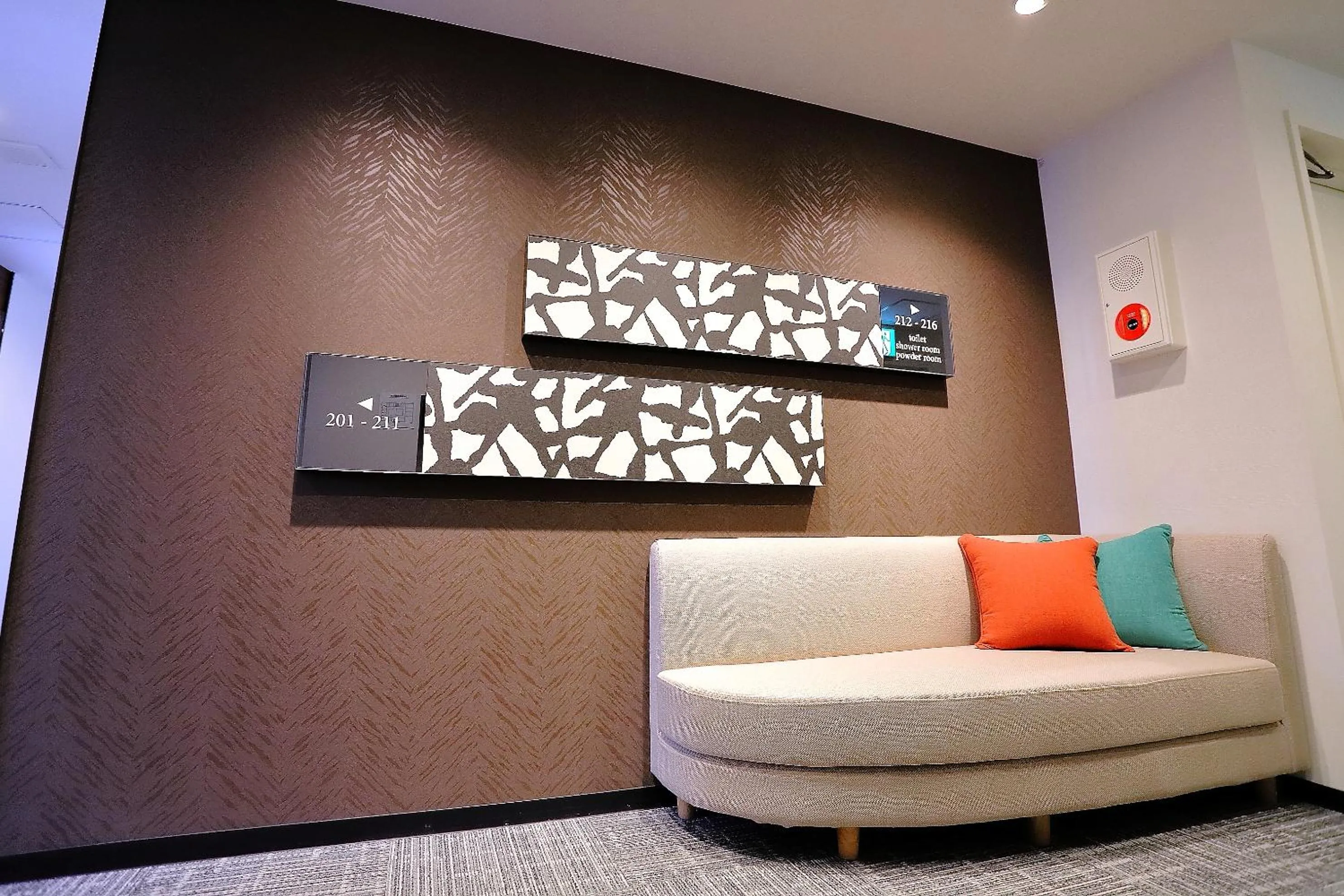 Seating area in Hatago COEDOYA