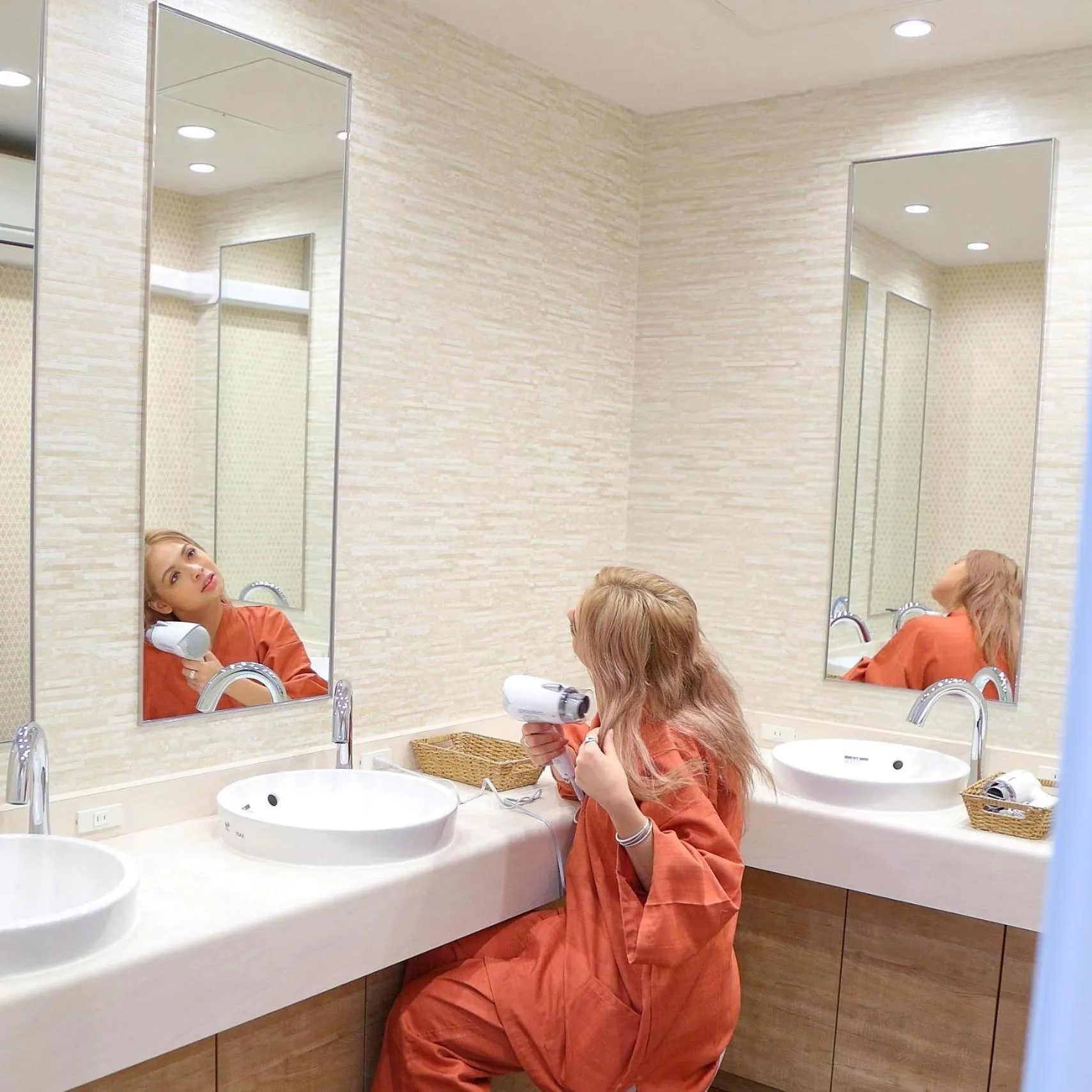 Area and facilities in Hatago COEDOYA