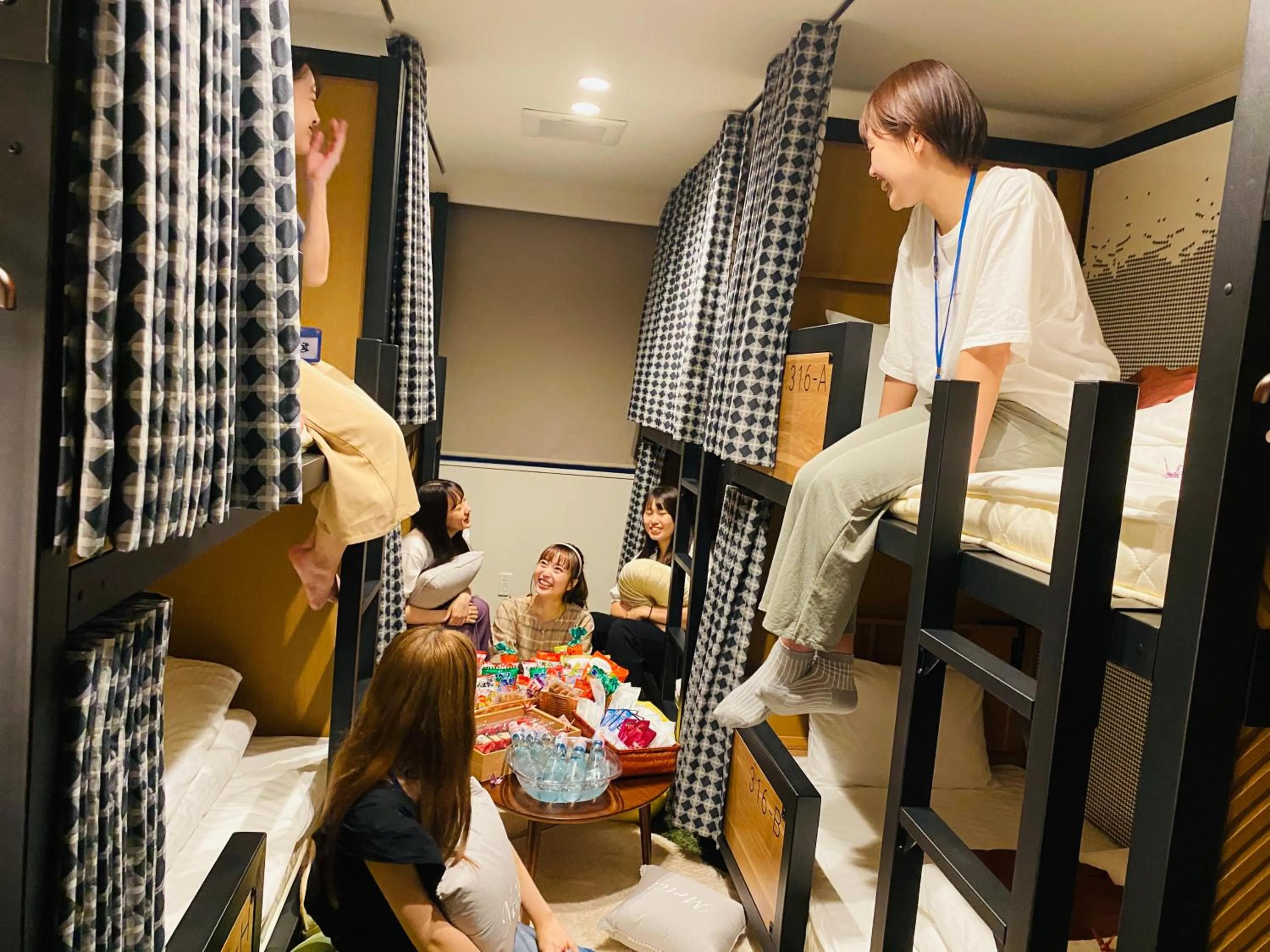 group of guests in Hatago COEDOYA