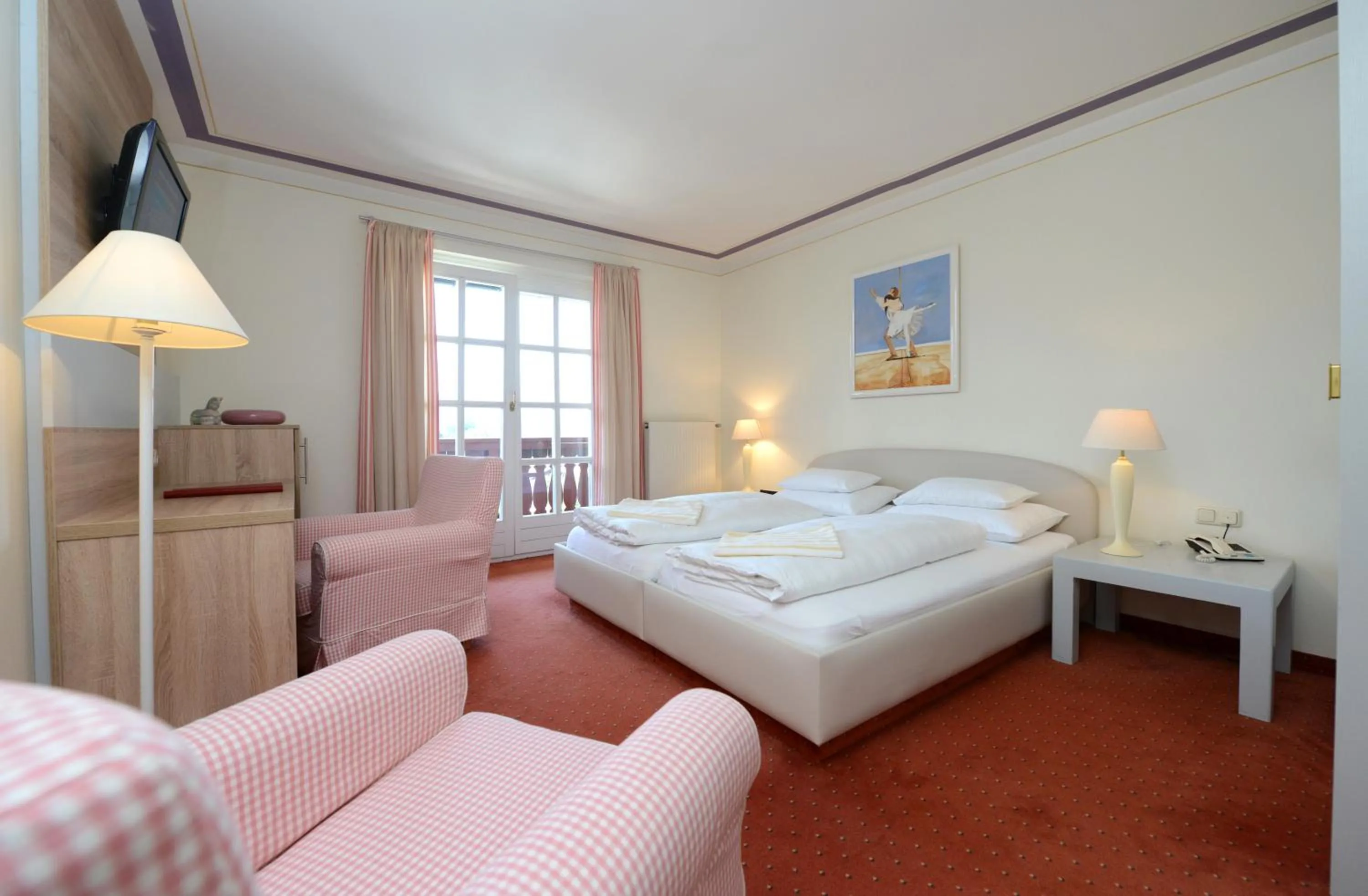 Photo of the whole room, Bed in Lust und Laune Hotel am Wörthersee