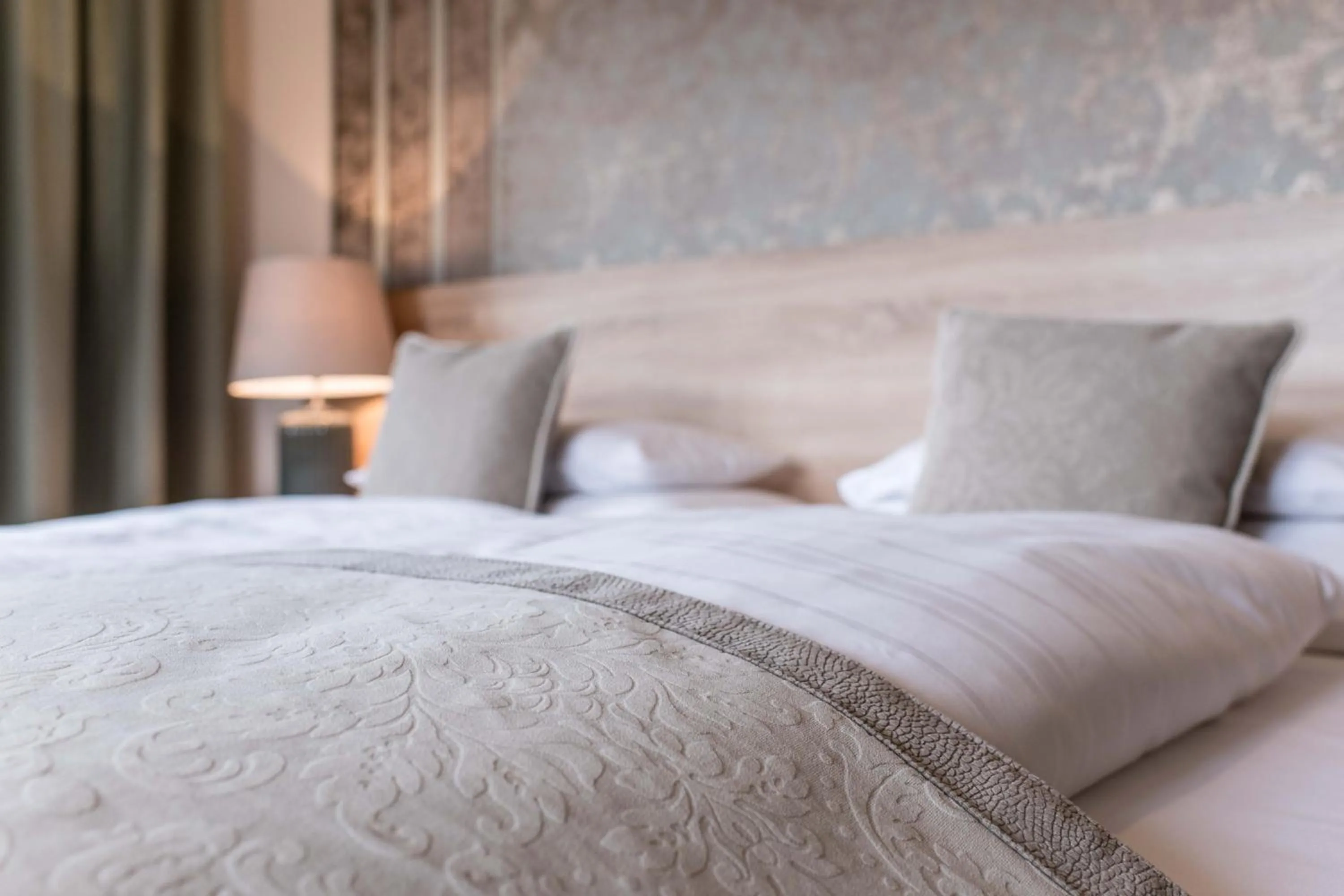 Photo of the whole room, Bed in Lust und Laune Hotel am Wörthersee