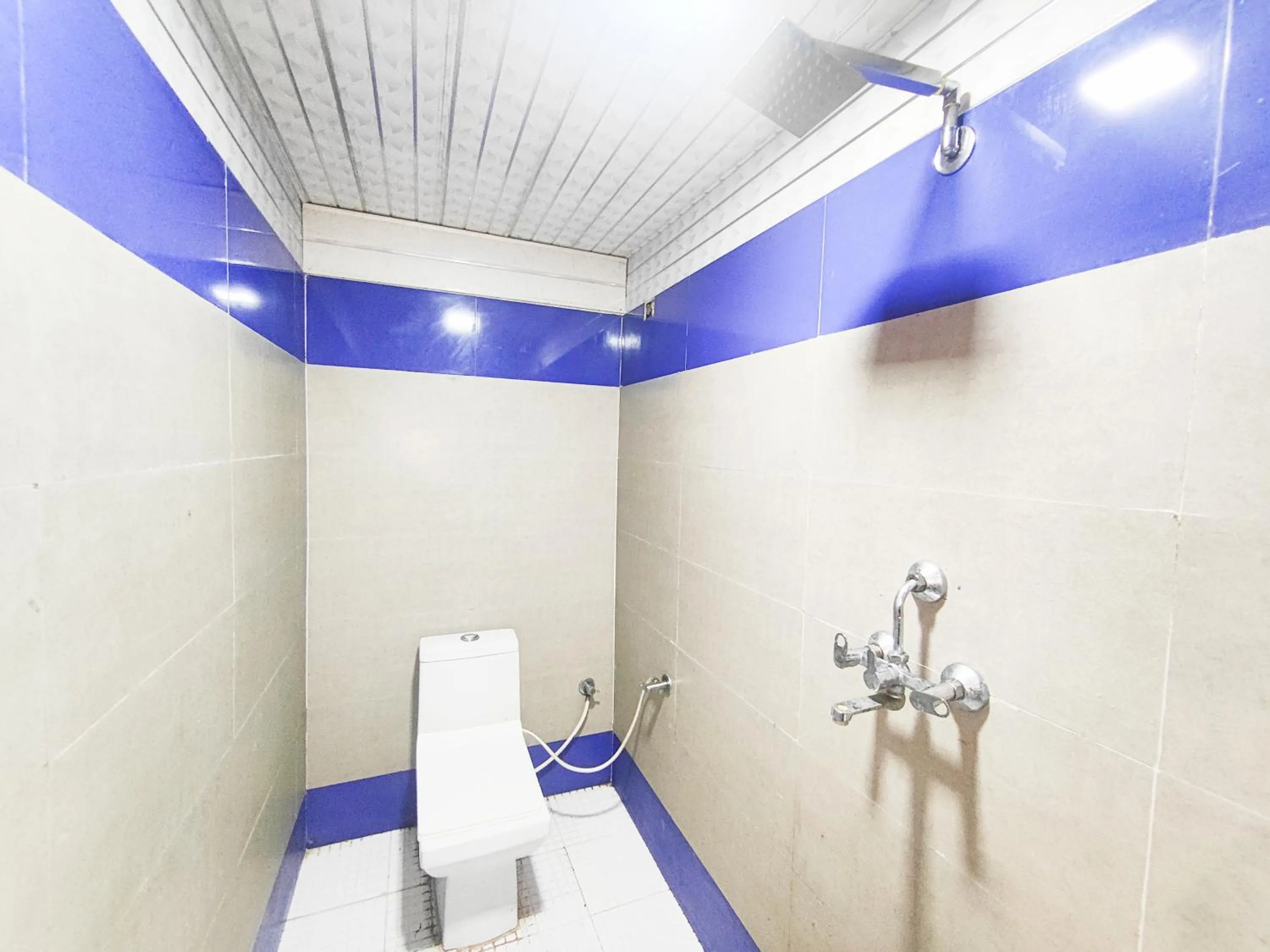 Toilet in Hotel kingsman