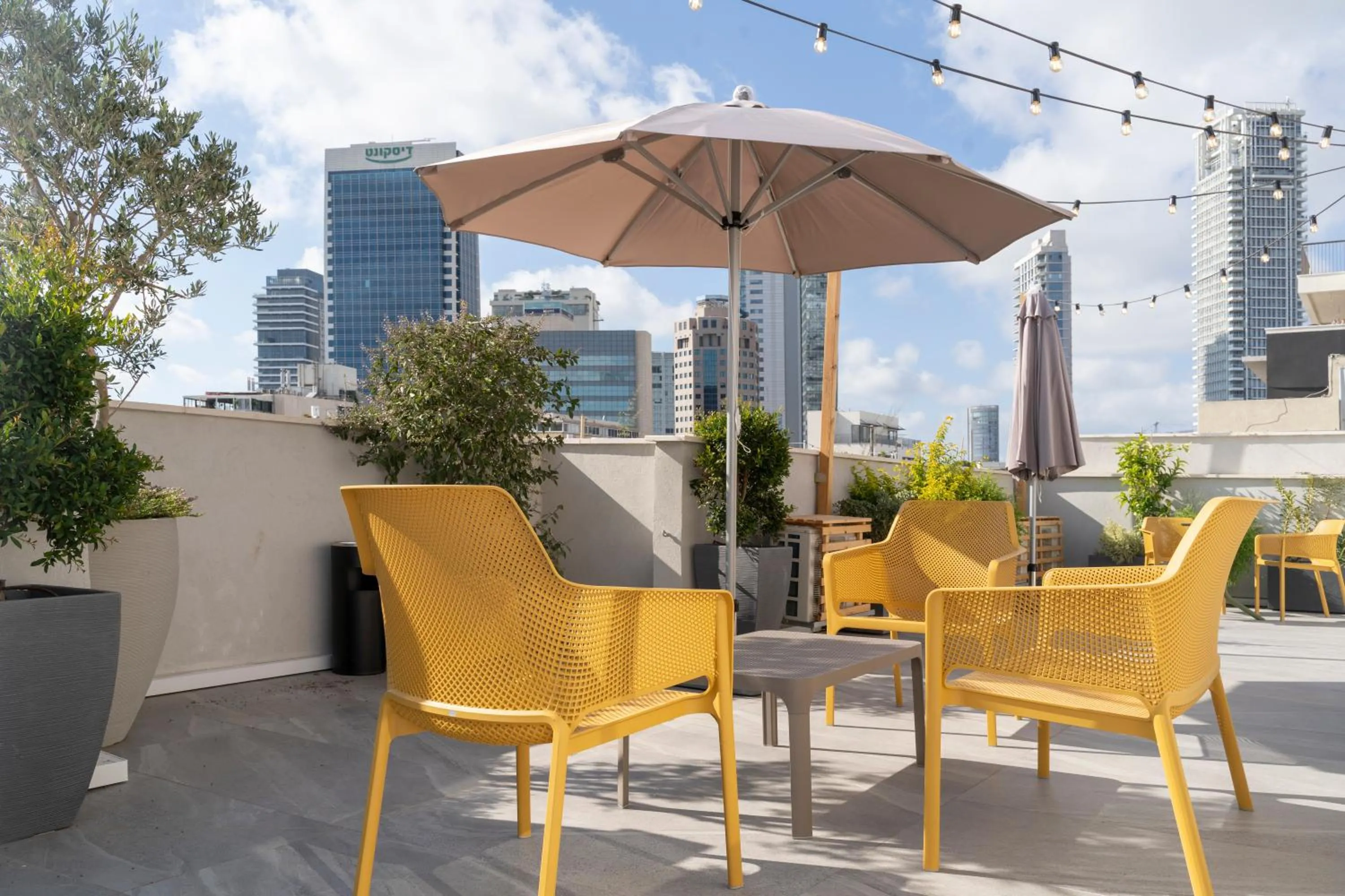 Patio in De' Mar Florentine By Peraia