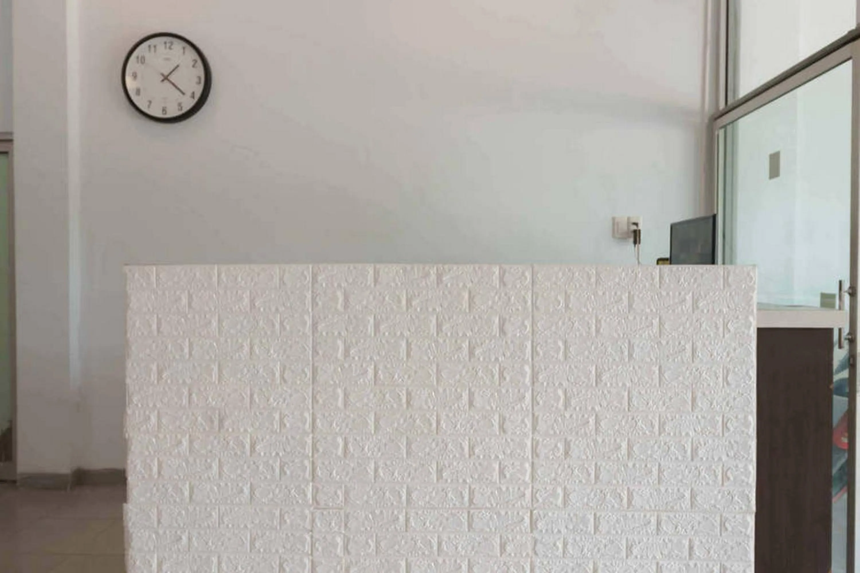 Lobby or reception in RedDoorz at Mutiara Residence Deli Serdang