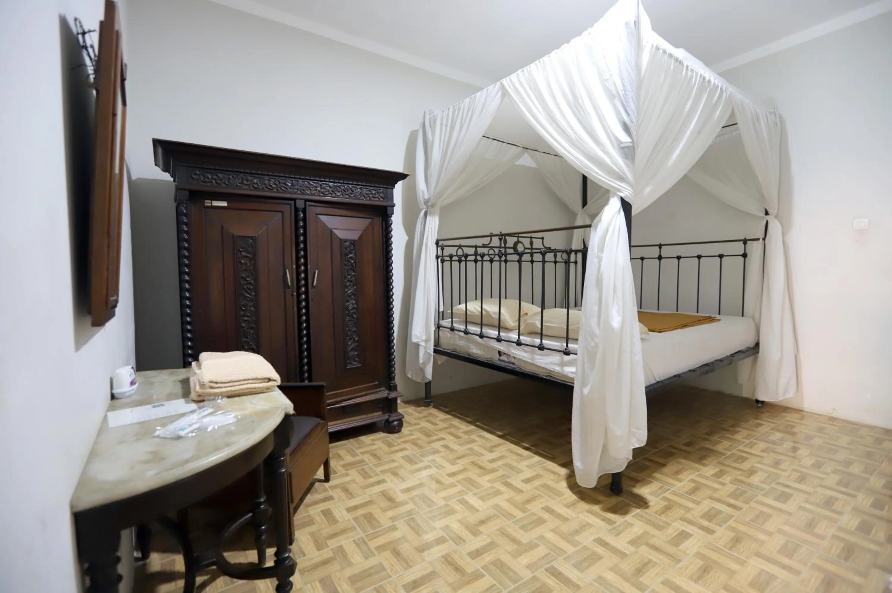 Bed in Katumbiri Resort