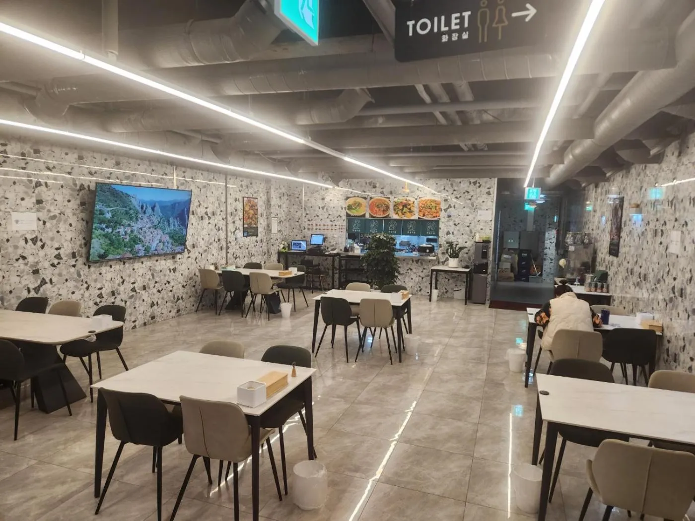 Restaurant/places to eat in St. 179 Incheon Hotel