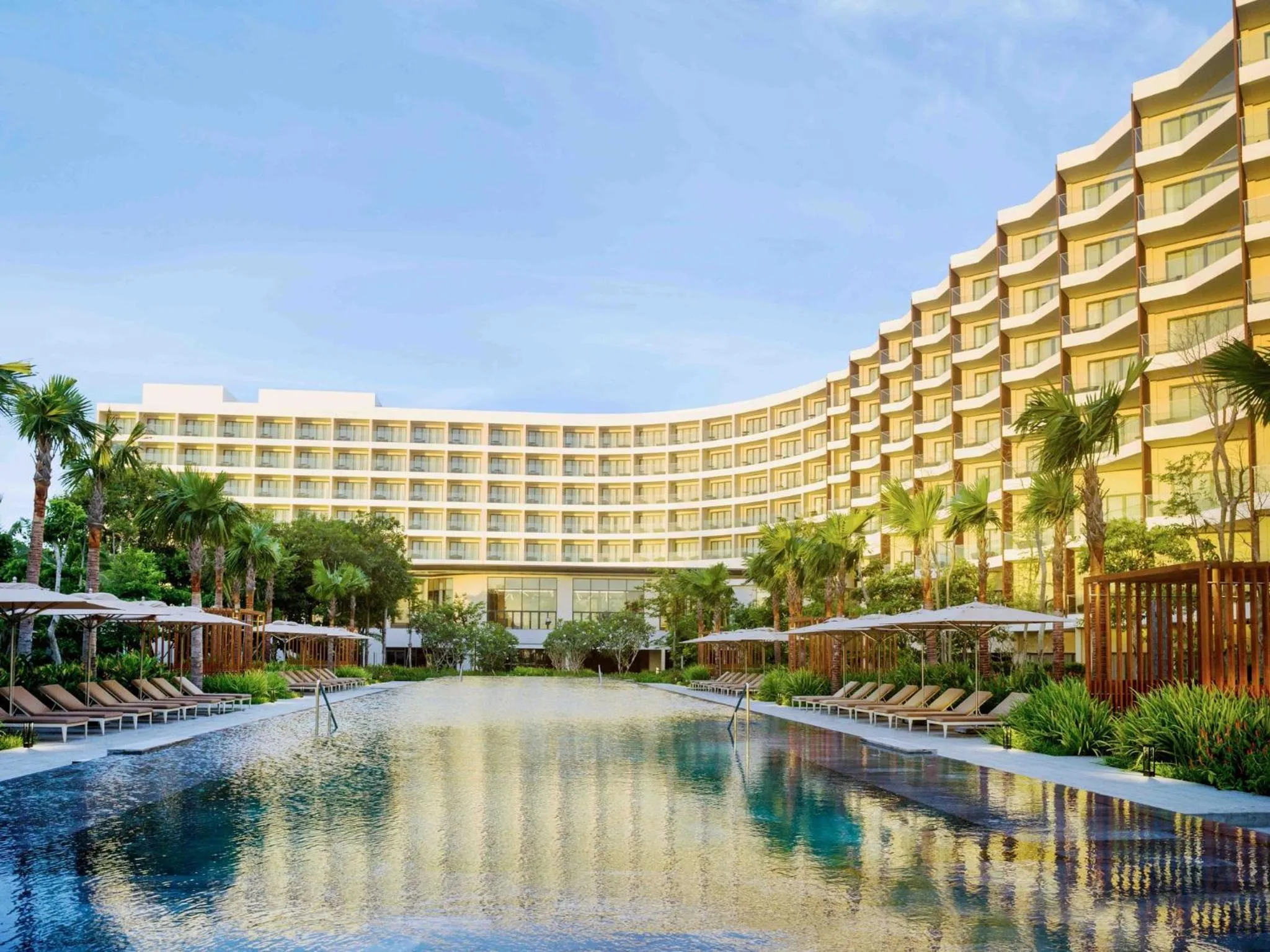 Property building in Crowne Plaza Phu Quoc Starbay by IHG