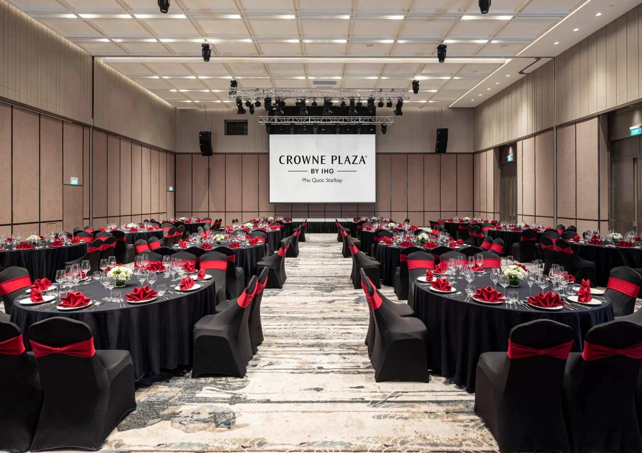 Meeting/conference room in Crowne Plaza Phu Quoc Starbay by IHG