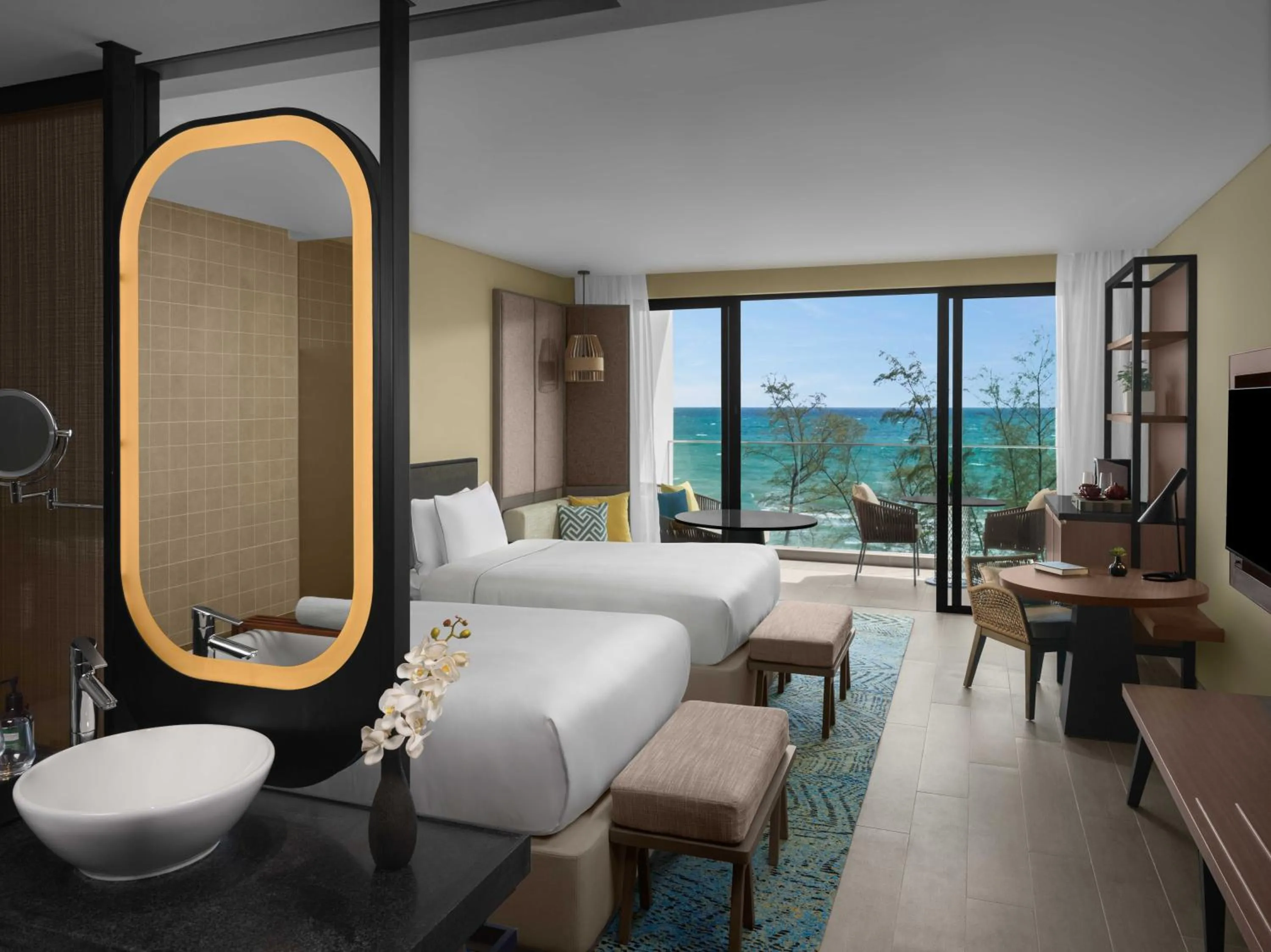 Bed in Crowne Plaza Phu Quoc Starbay by IHG