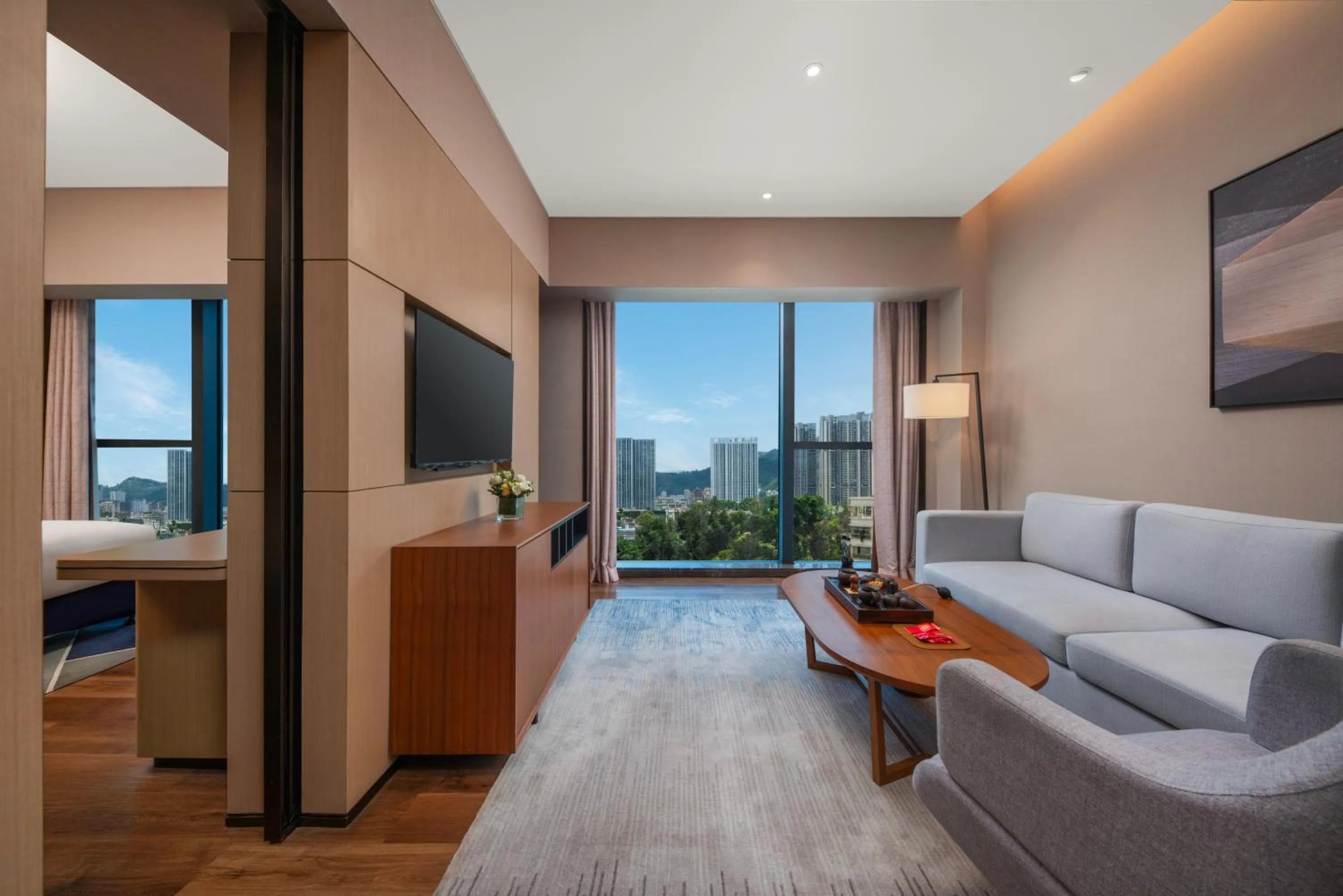 Living room in Holiday Inn Express Shenzhen Longhua by IHG