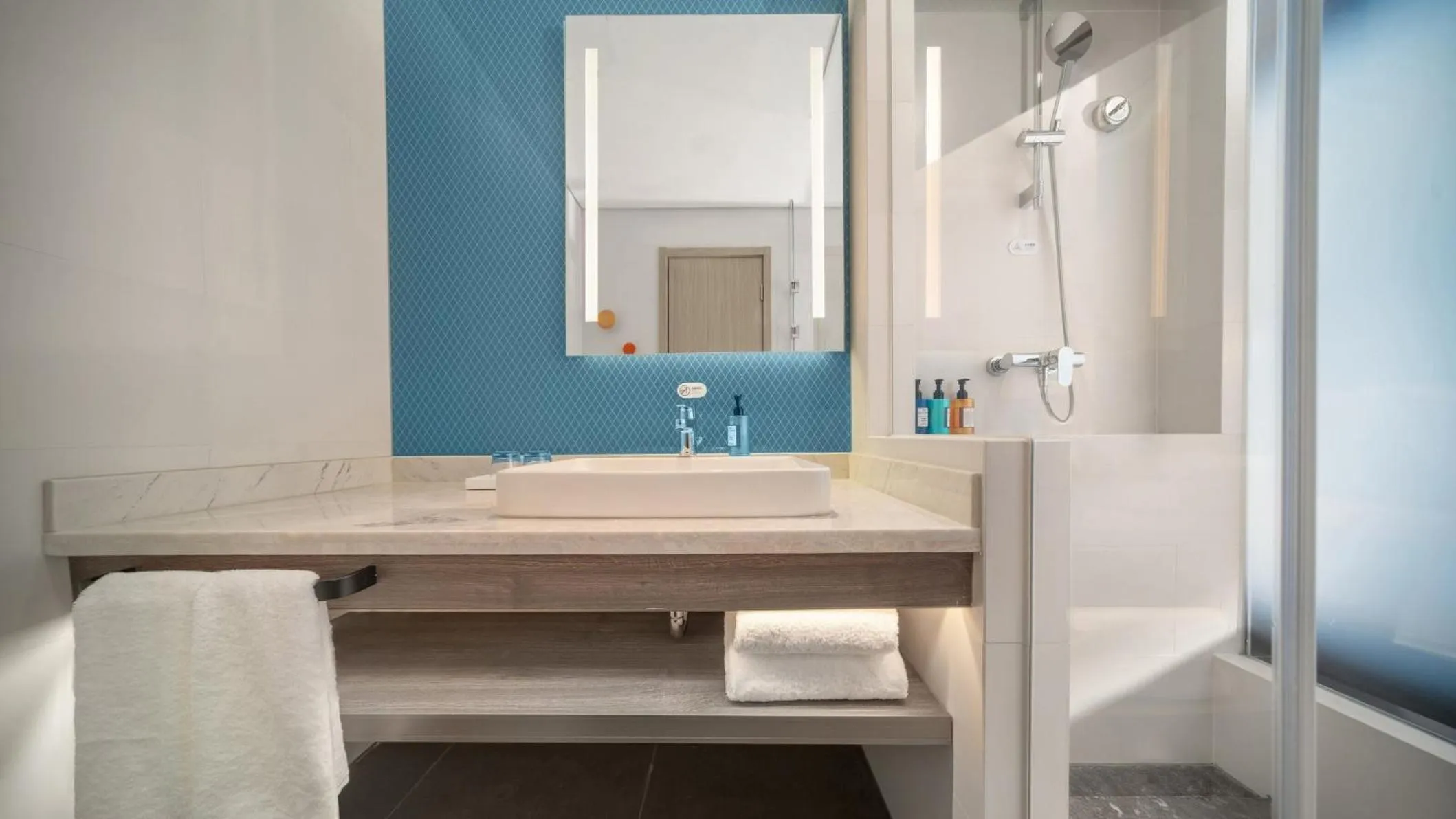 Bathroom in Holiday Inn Express Beijing Yizhuang Tongminghu