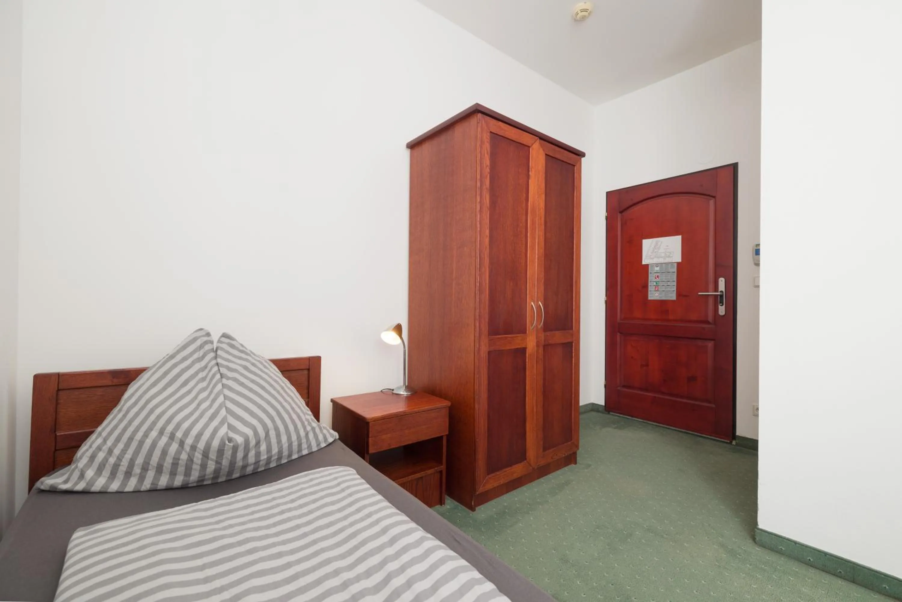 soundproof, Bed in Pension San Francisco