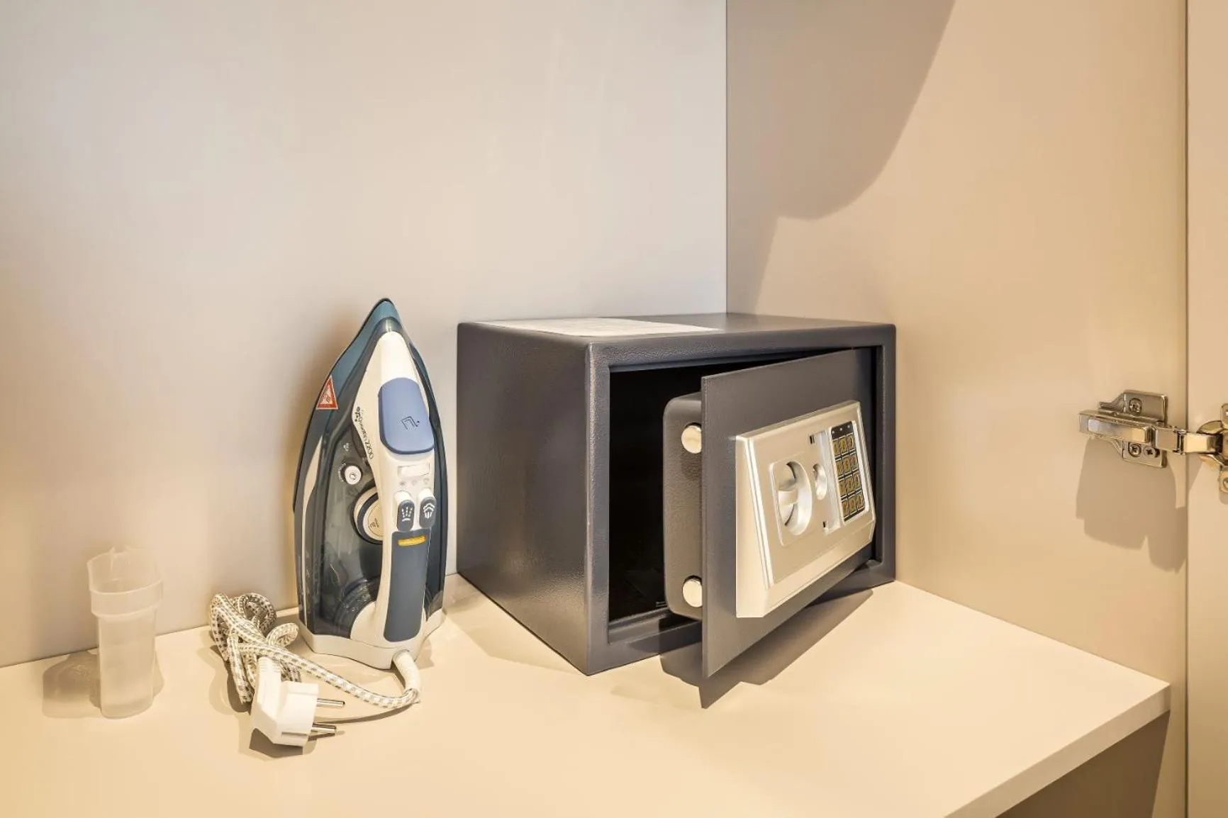 Decorative detail in Mon Suites Benlliure