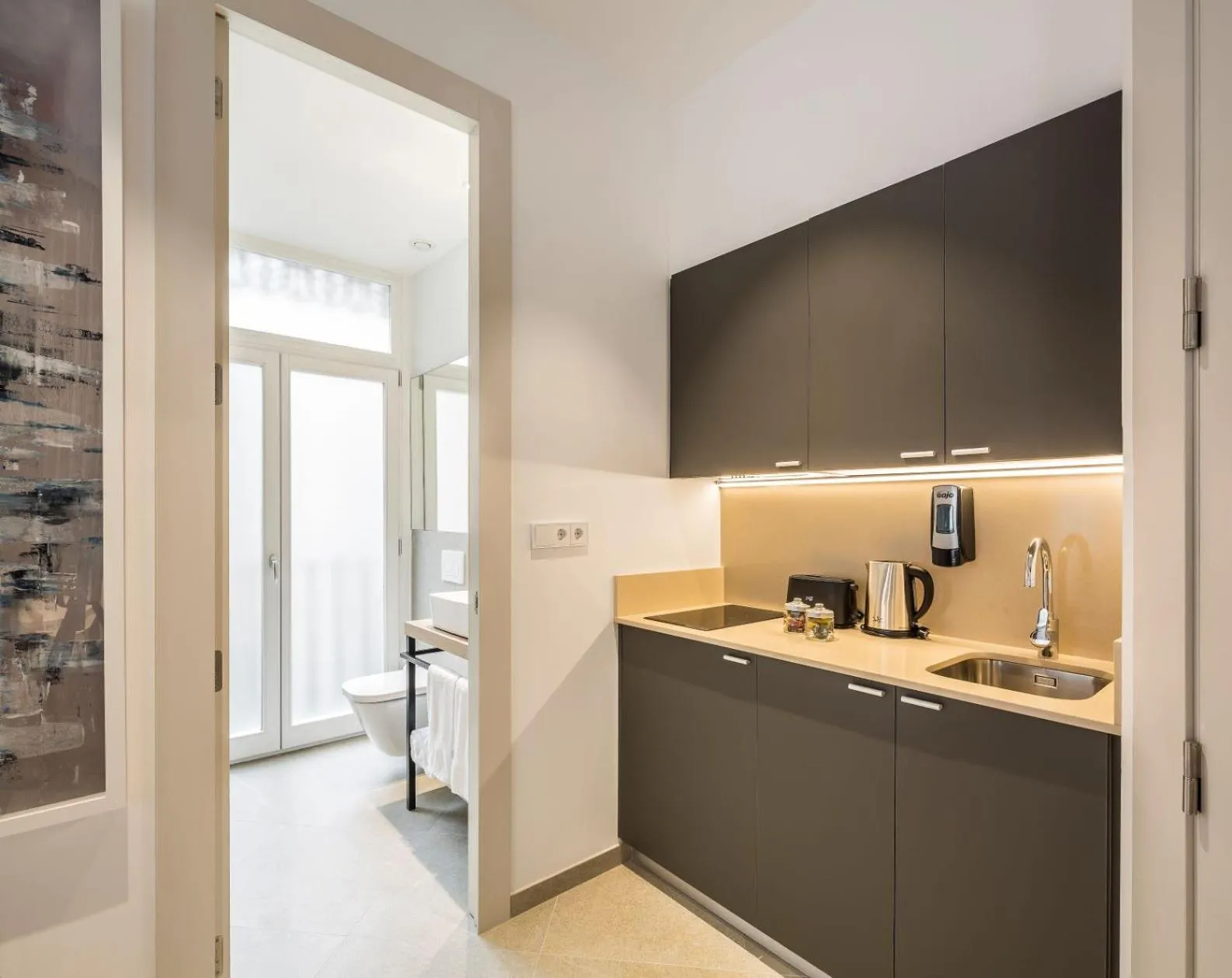 Coffee/tea facilities in Mon Suites Benlliure