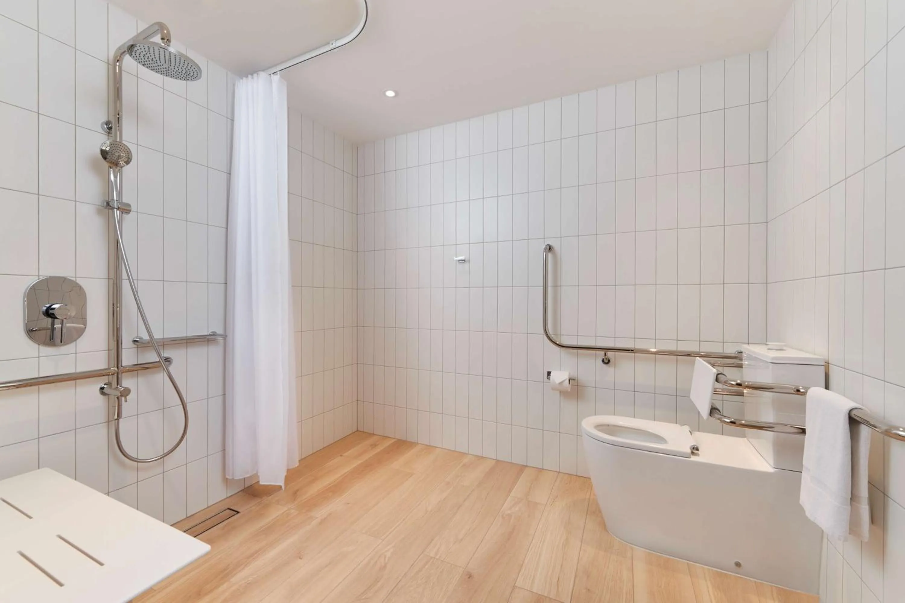 Bathroom in Hilton Garden Inn Albany, WA