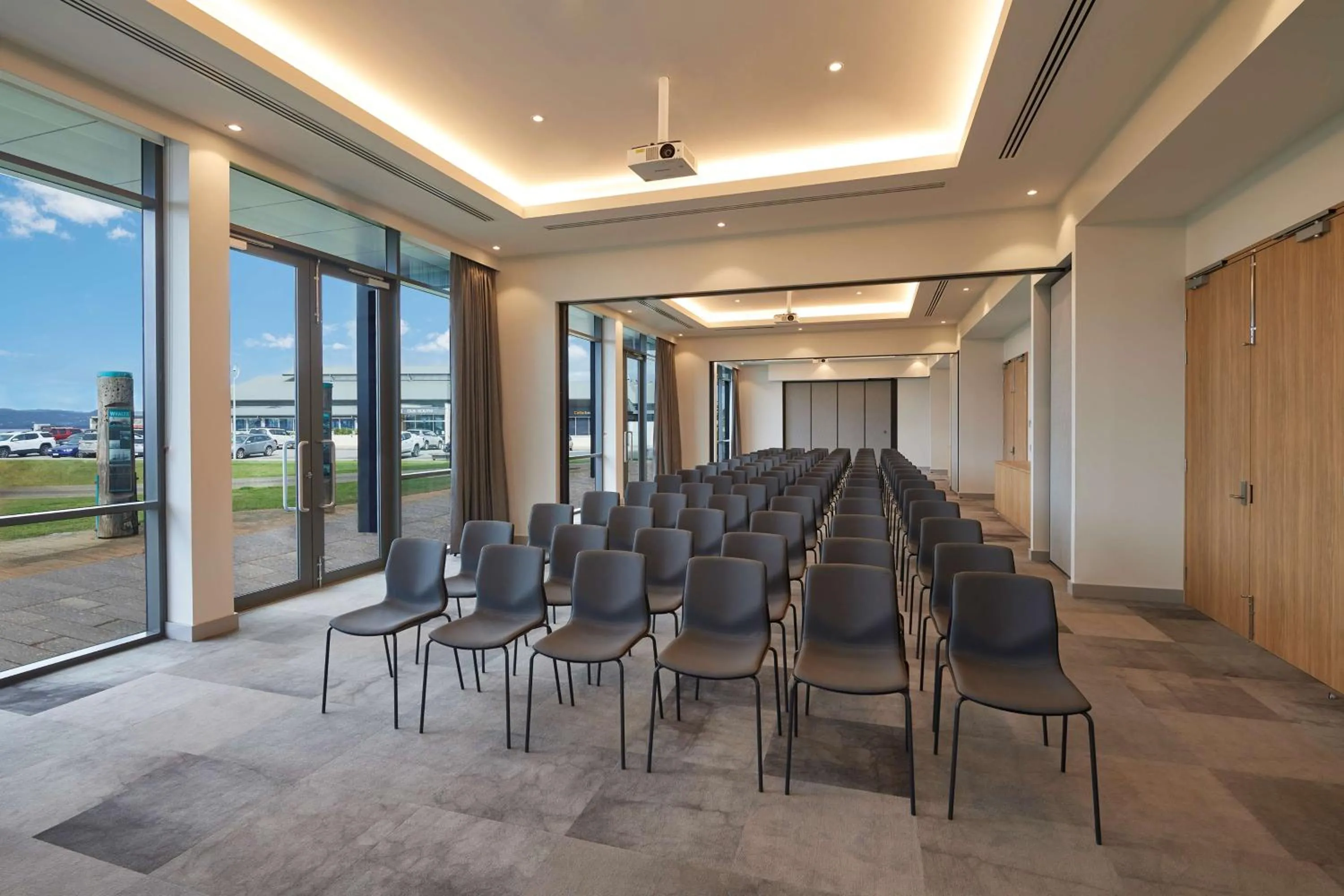 Meeting/conference room in Hilton Garden Inn Albany, WA