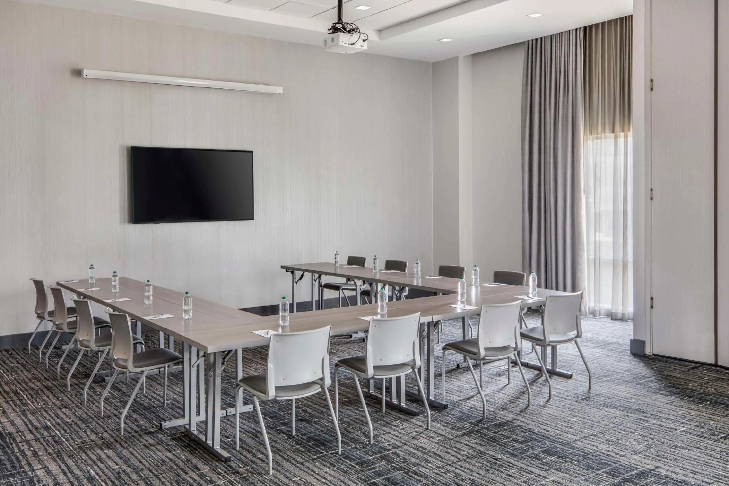 Meeting/conference room in Embassy Suites by Hilton Atlanta Midtown
