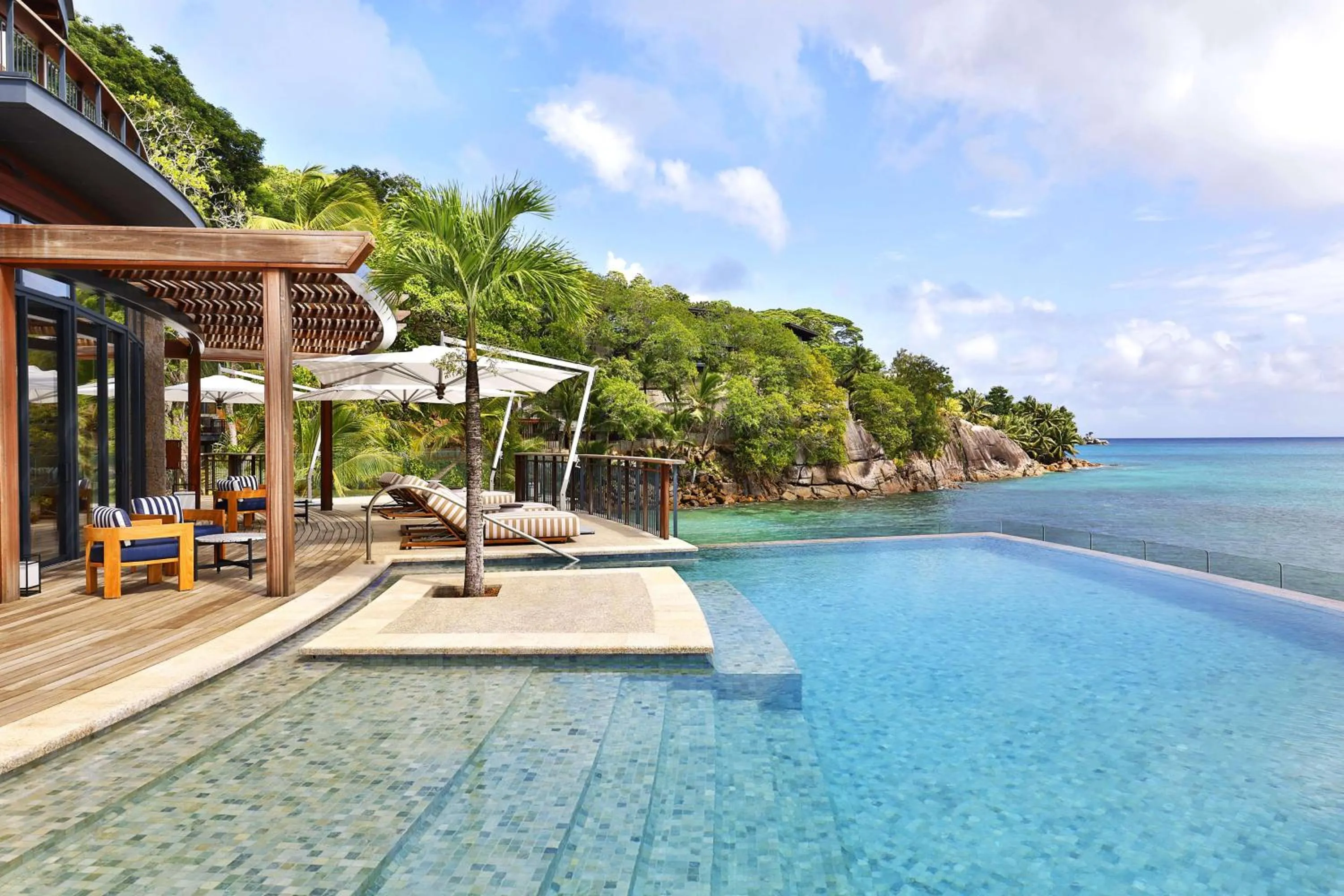 Day in Mango House Seychelles, LXR Hotels & Resorts