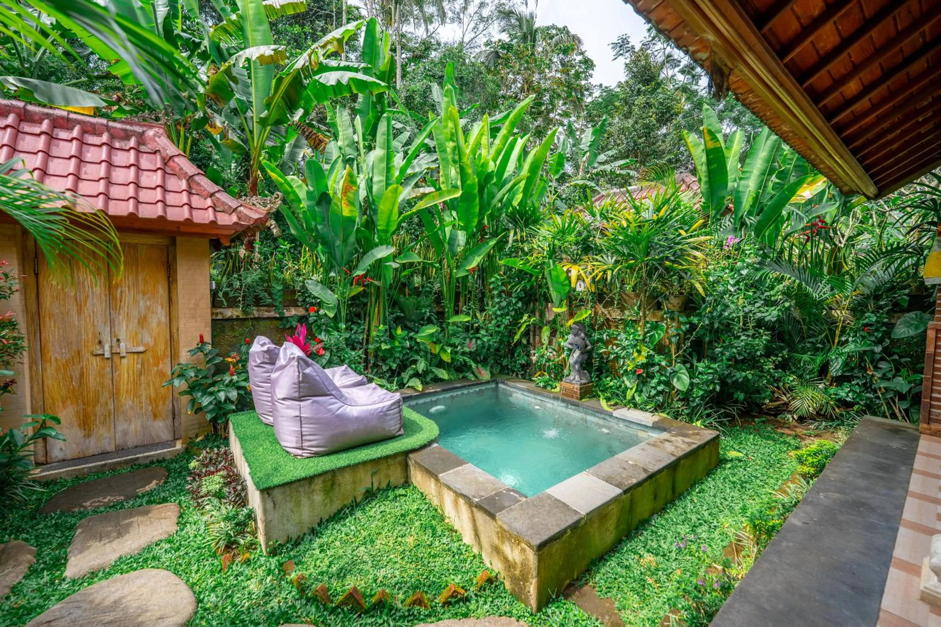 Pool view in Prayatna Villas