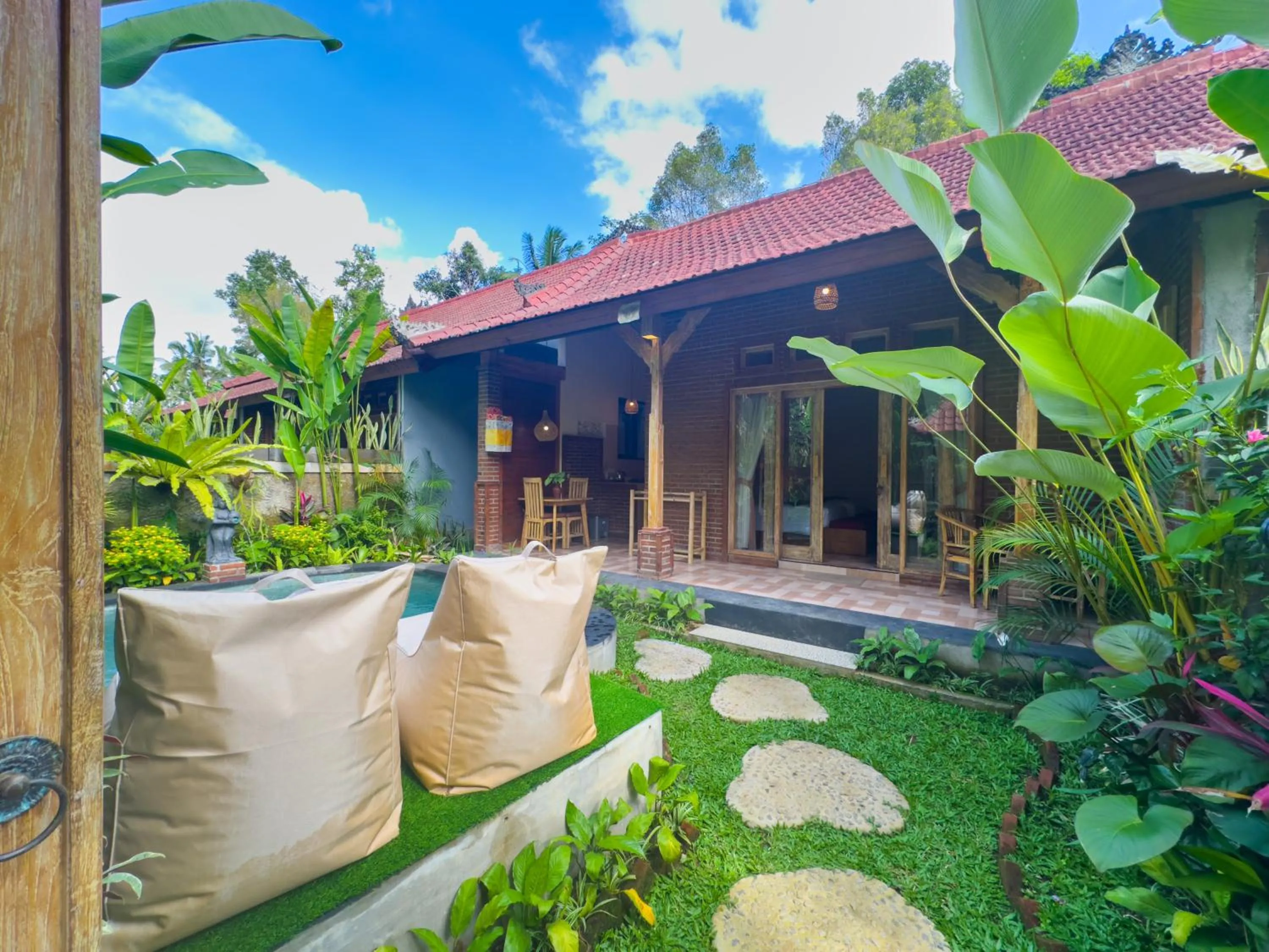 Property building in Prayatna Villas