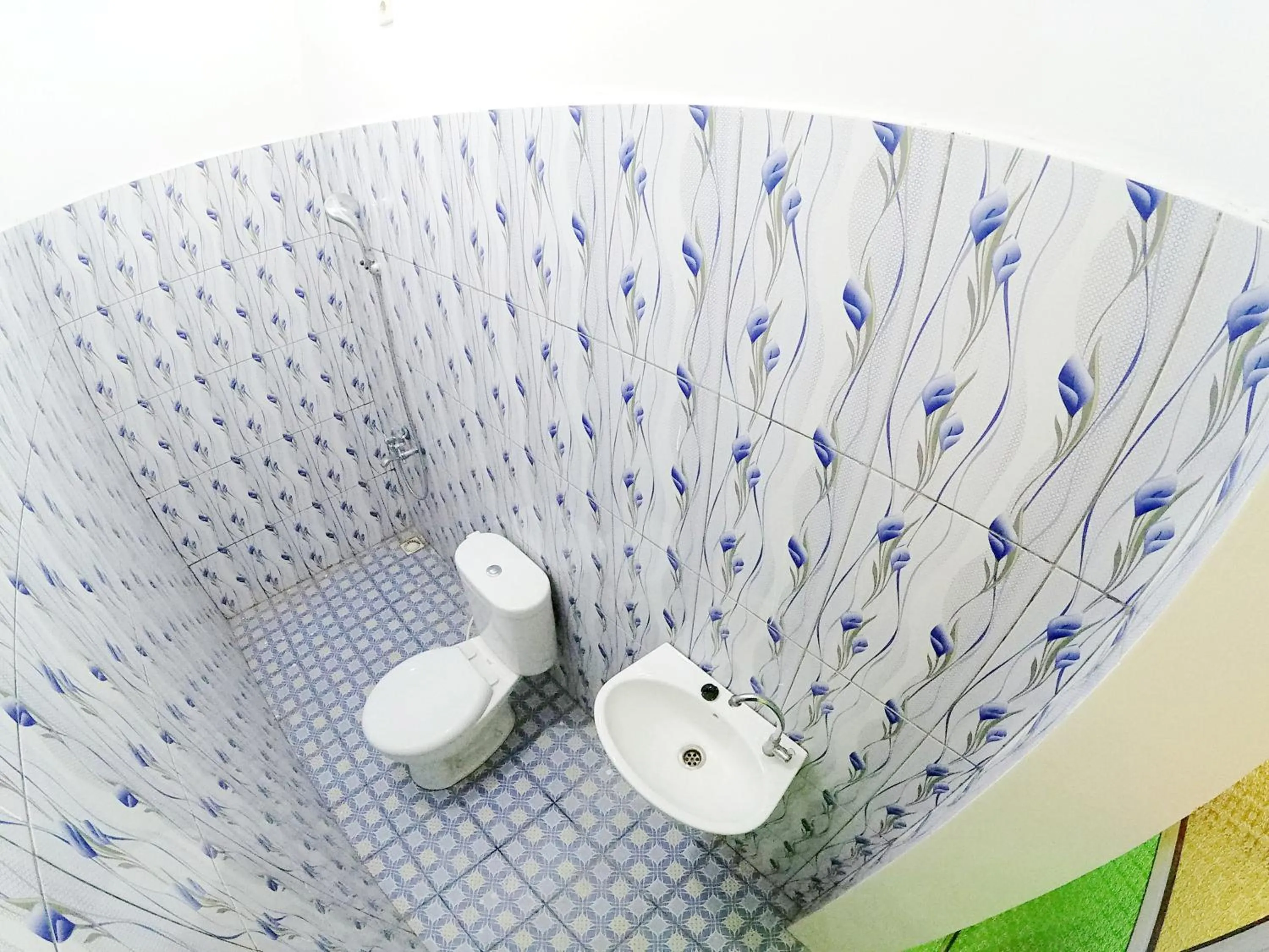 Ngadiwinatan Alleyway Guest House Jogja