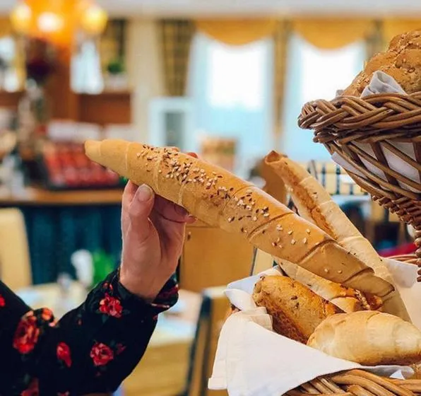 Breakfast in Hotel Bayrischer Hof