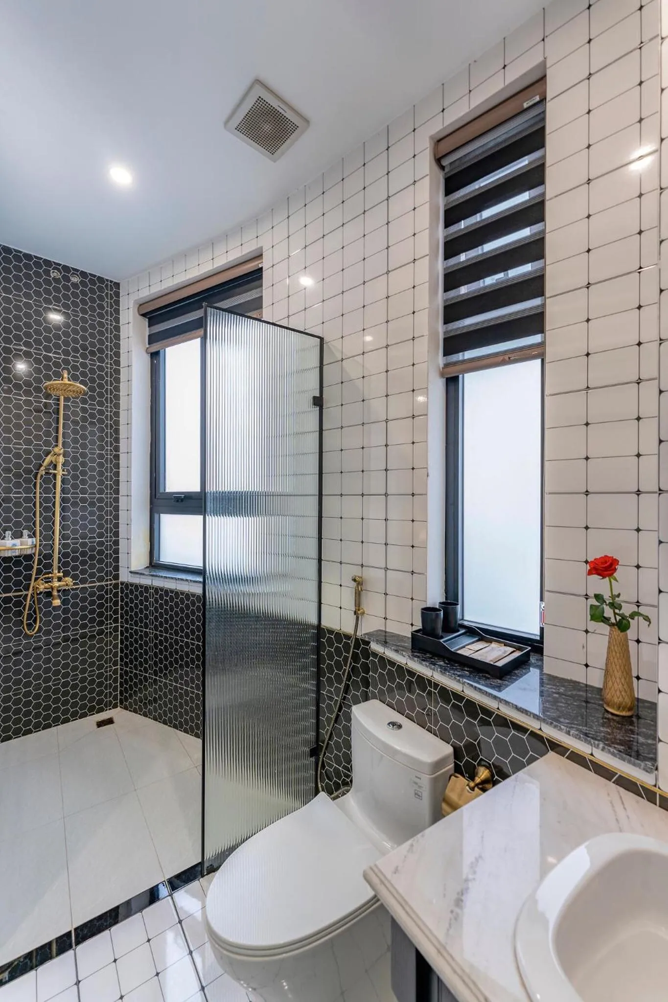 Shower in Padona Hotel