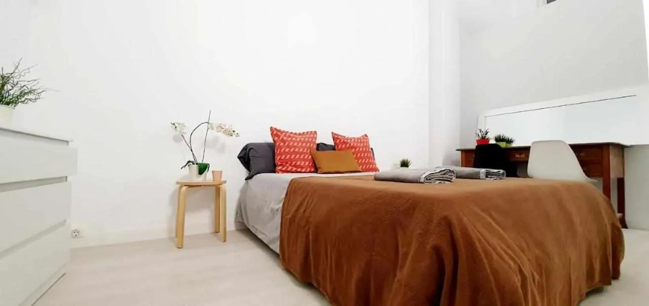 Bed in Hostal Urban Basic