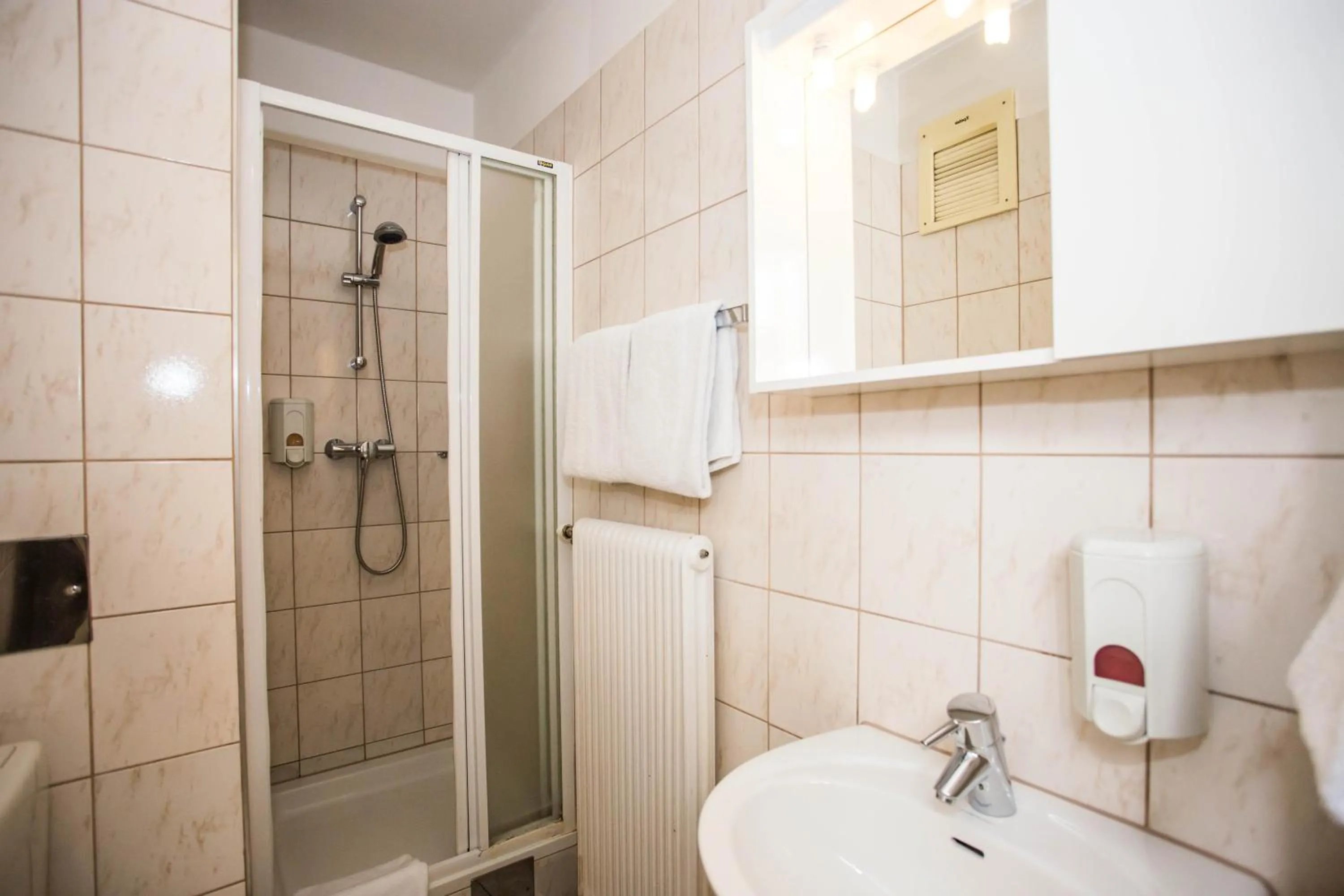 Bathroom in Hotel Geblergasse